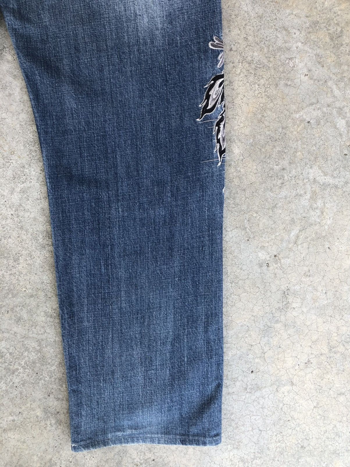 Karakuri Tamashii Karakuri Tamashii Embroidered Jeans Distressed Denim Size US 33 - 12 Thumbnail