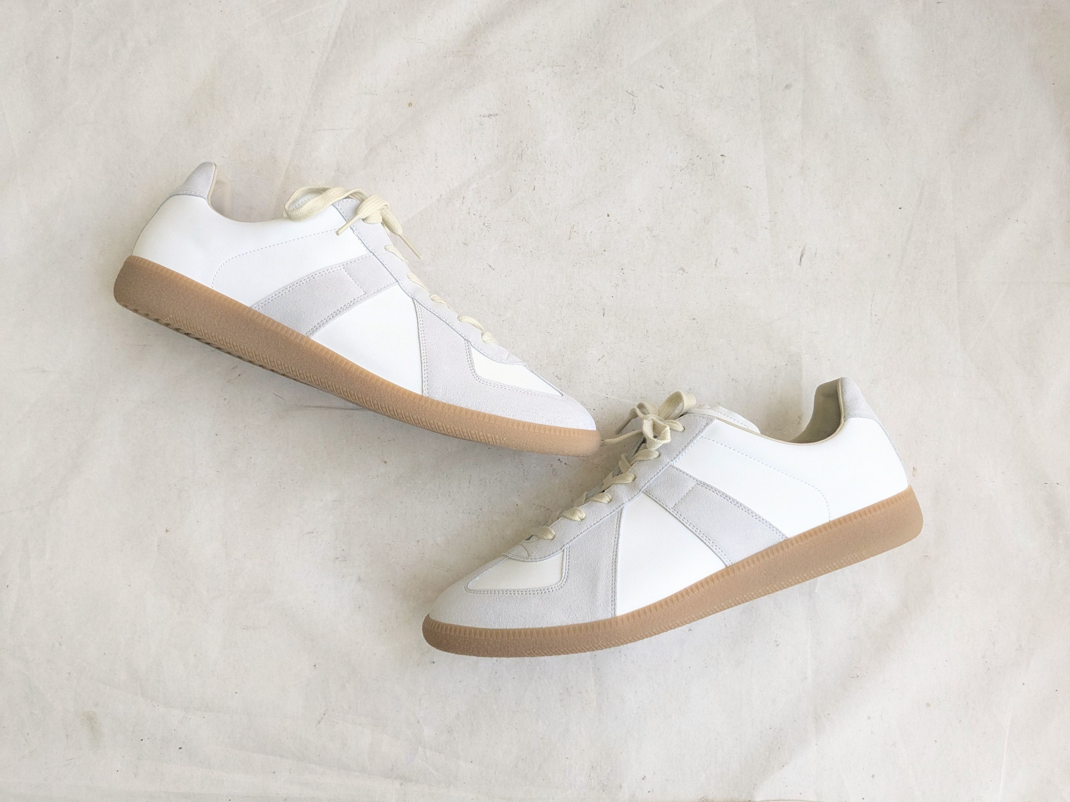 Maison Margiela Maison Margiela GAT Replica White Gray 16 49 Low Size US 15 / EU 48 - 2 Thumbnail