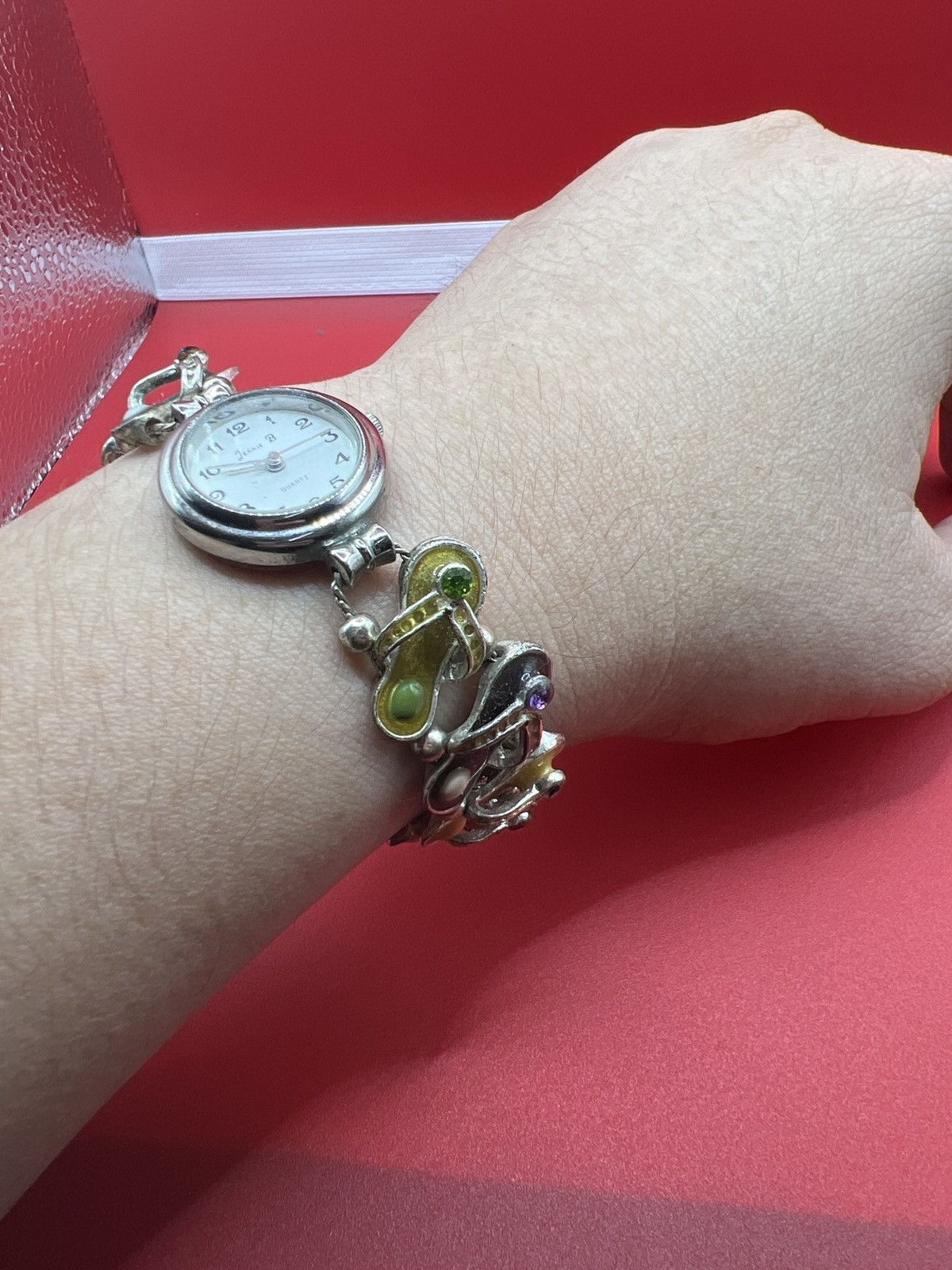 Other Nice Design Quartz Watch for Ladies. Size ONE SIZE - 8 Thumbnail