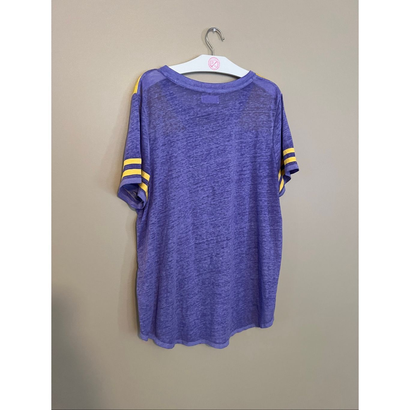 Other Maurice’s 24/7 Purple And Yellow T-Shirt Woman’s Size 1X Size XL / US 12-14 / IT 48-50 - 4 Thumbnail