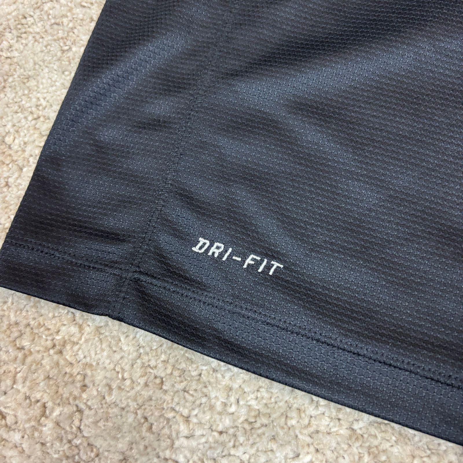 Nike Arsenal 2013 2014 Goalkeeper Mesut Ozil 11 Jersey Men's M Size US M / EU 48-50 / 2 - 6 Thumbnail