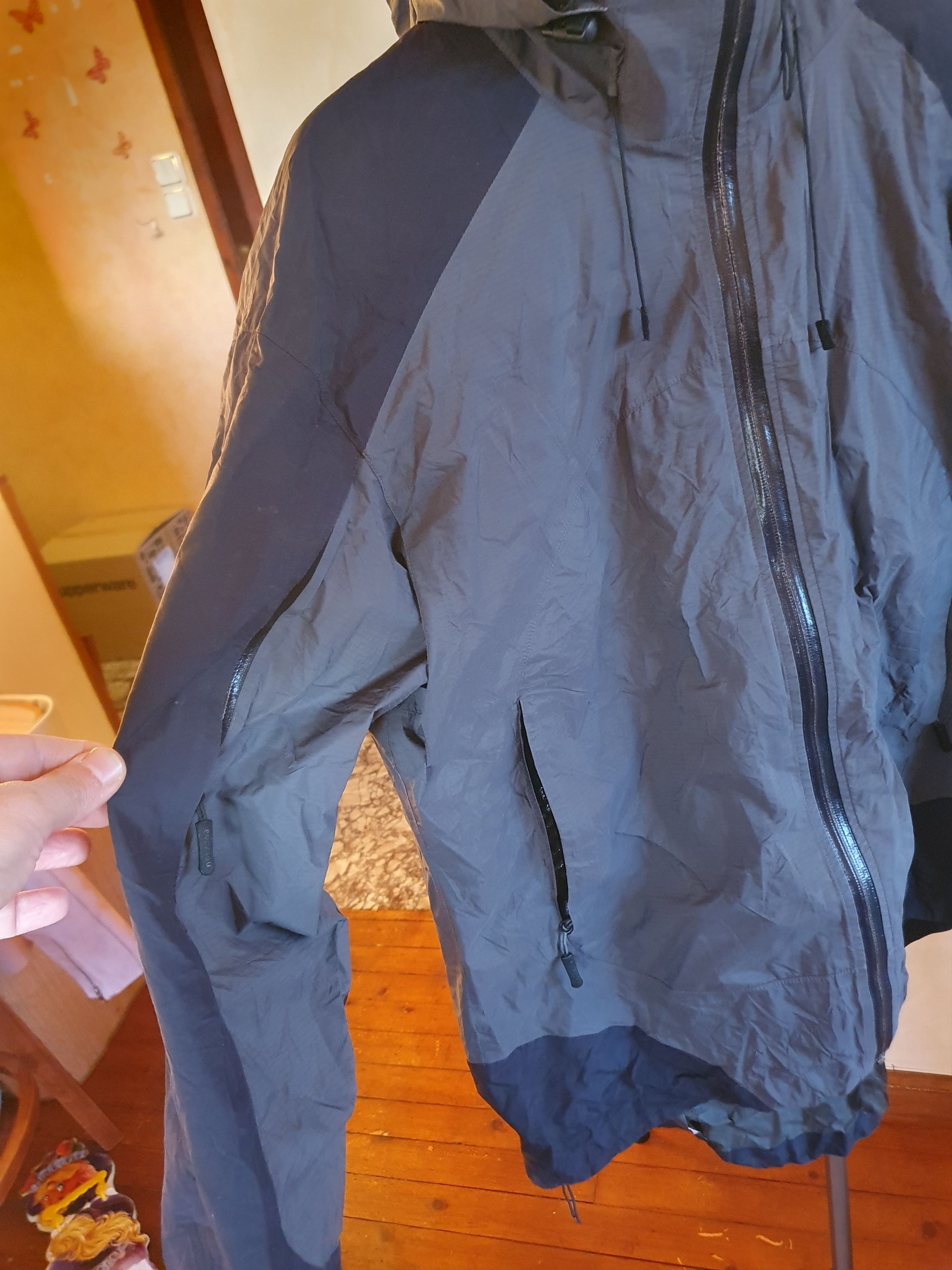 Norrona Norrona Falketind Gore-Tex Packlite Jacket sz L Size US L / EU 52-54 / 3 - 11 Thumbnail