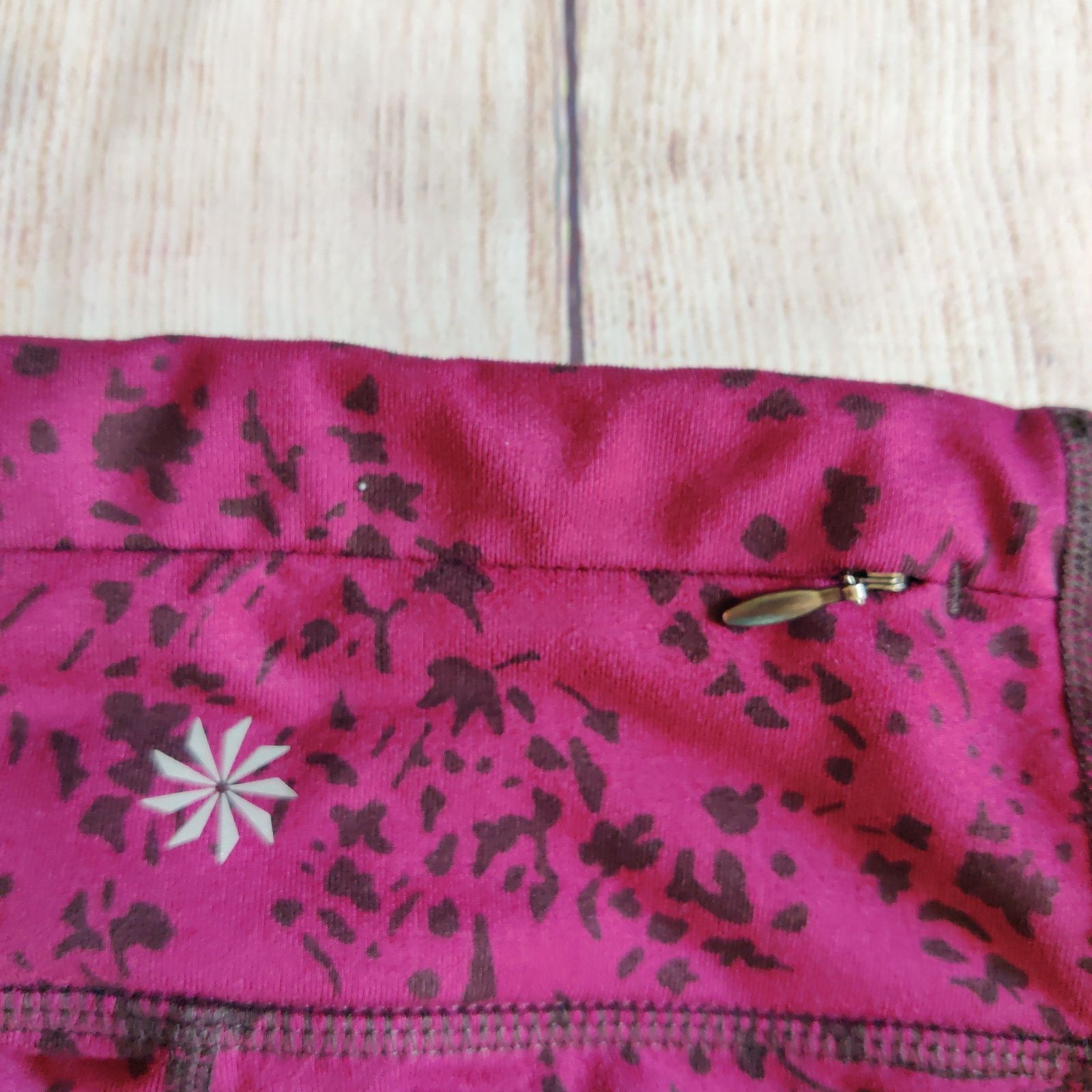 Athleta Athleta Floral Garden Relay 2.0 Capri Leggings XS Size 26" / US 2 / IT 38 - 7 Thumbnail
