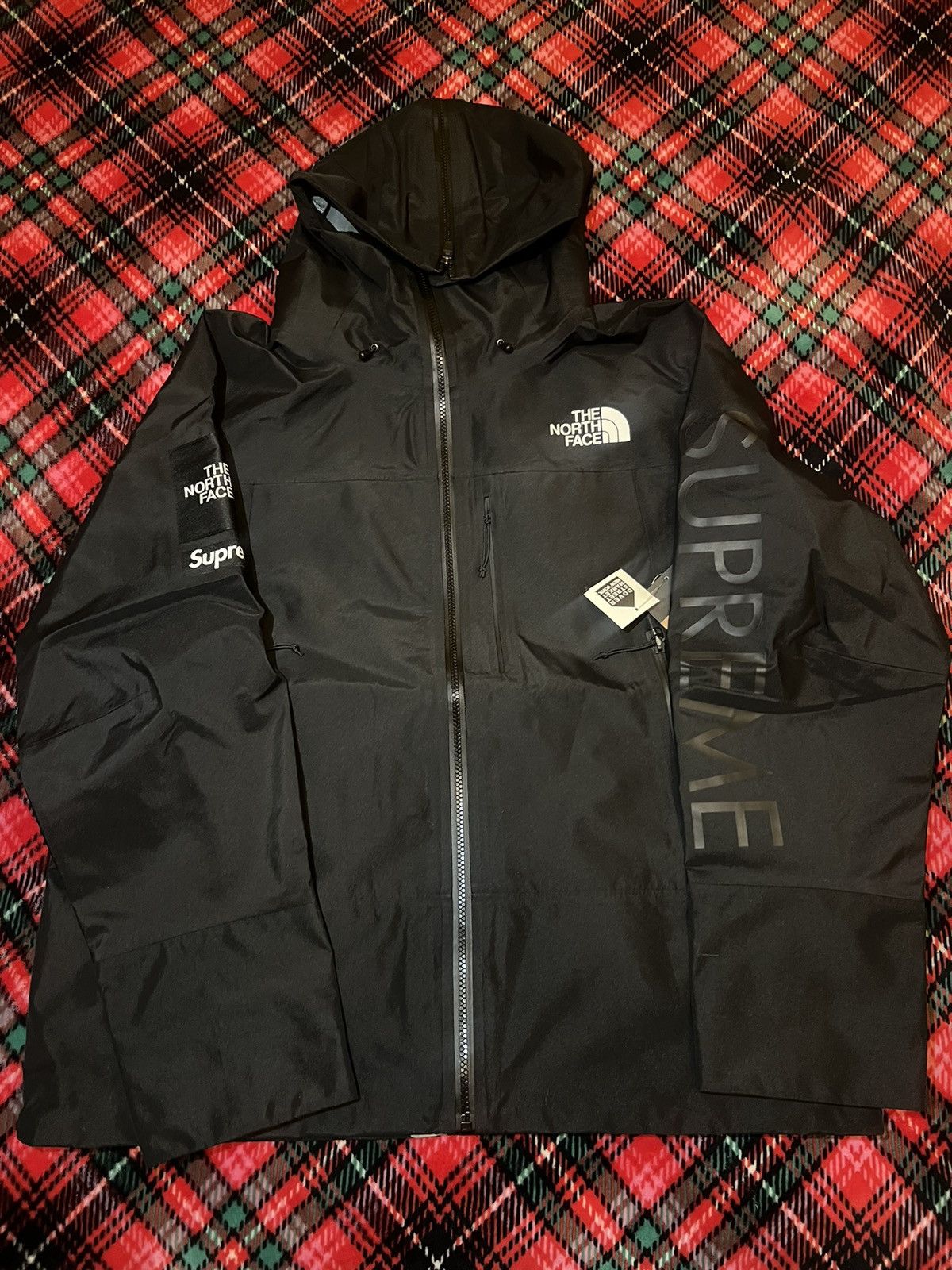 Supreme Supreme The North Face Split Taped Seam Shell Jacket Black ...