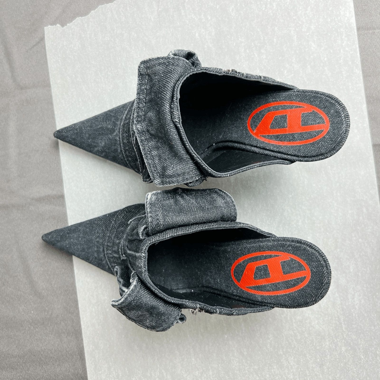 Diesel NWOT Diesel D-Venus Pocket Ml Denim Mule Size US 7.5 / IT 37.5 - 9 Thumbnail