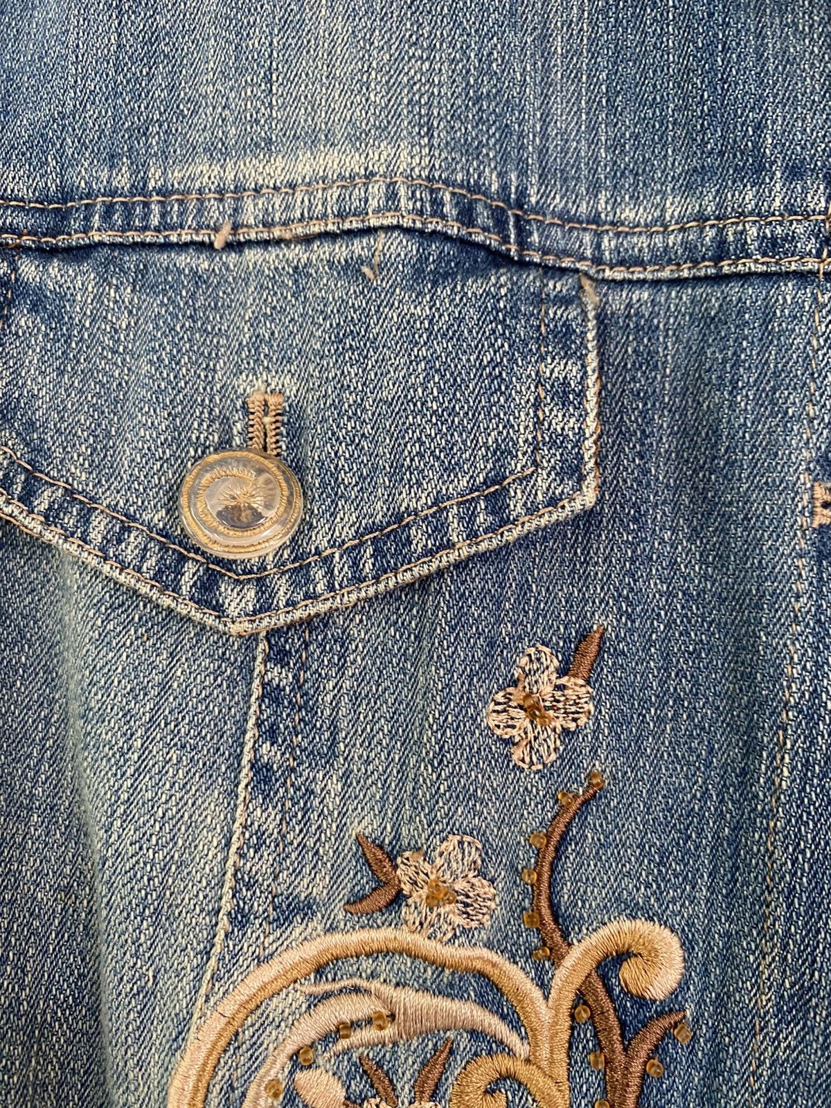 Vintage Western floral embroidered jewels distressed jean jacket Size S / US 4 / IT 40 - 5 Thumbnail