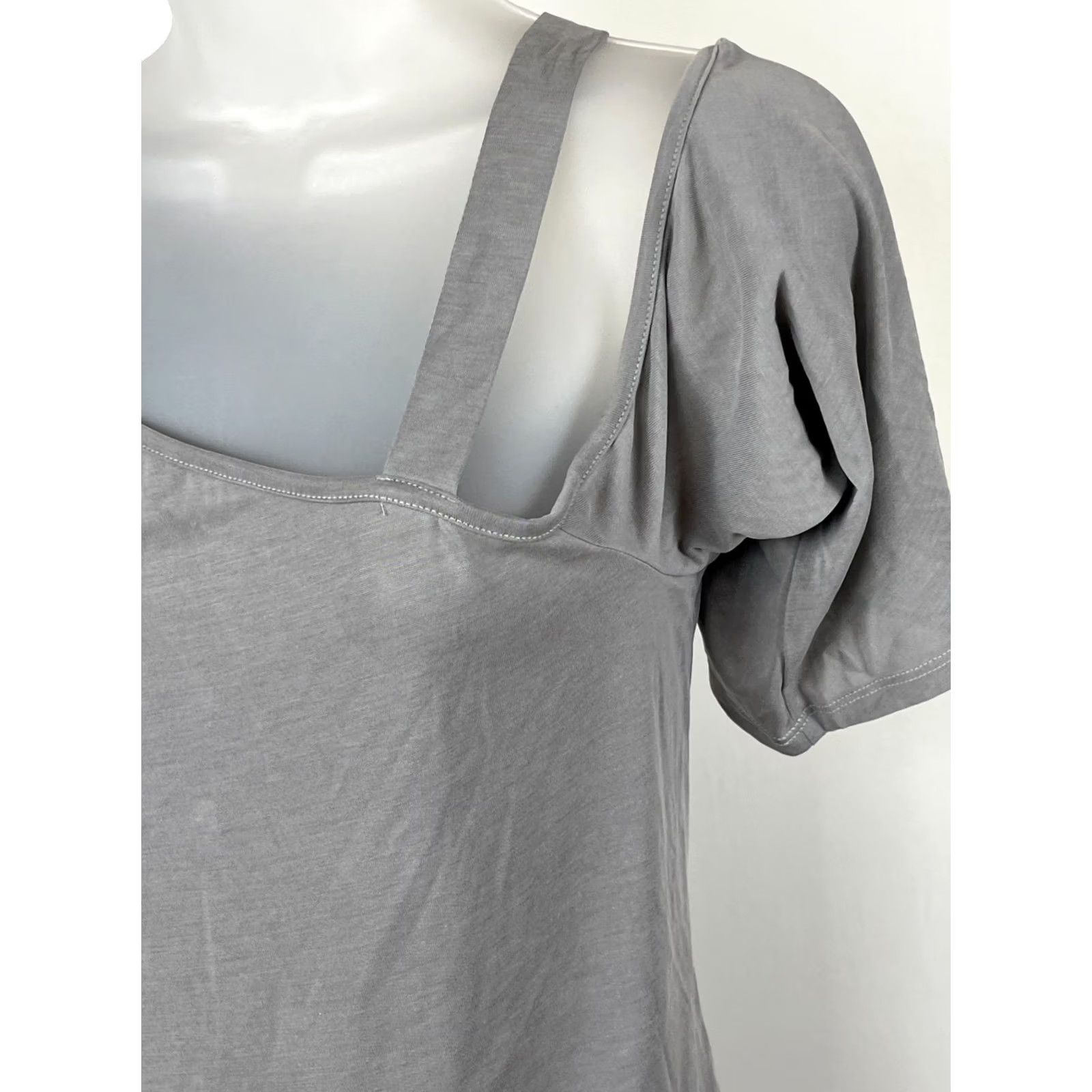 Vintage Buckle Red by BKE Top Womens M Frost Gray Asymmetrical Off Shoulder 3/4 Sleeve Size M / US 6-8 / IT 42-44 - 2 Thumbnail