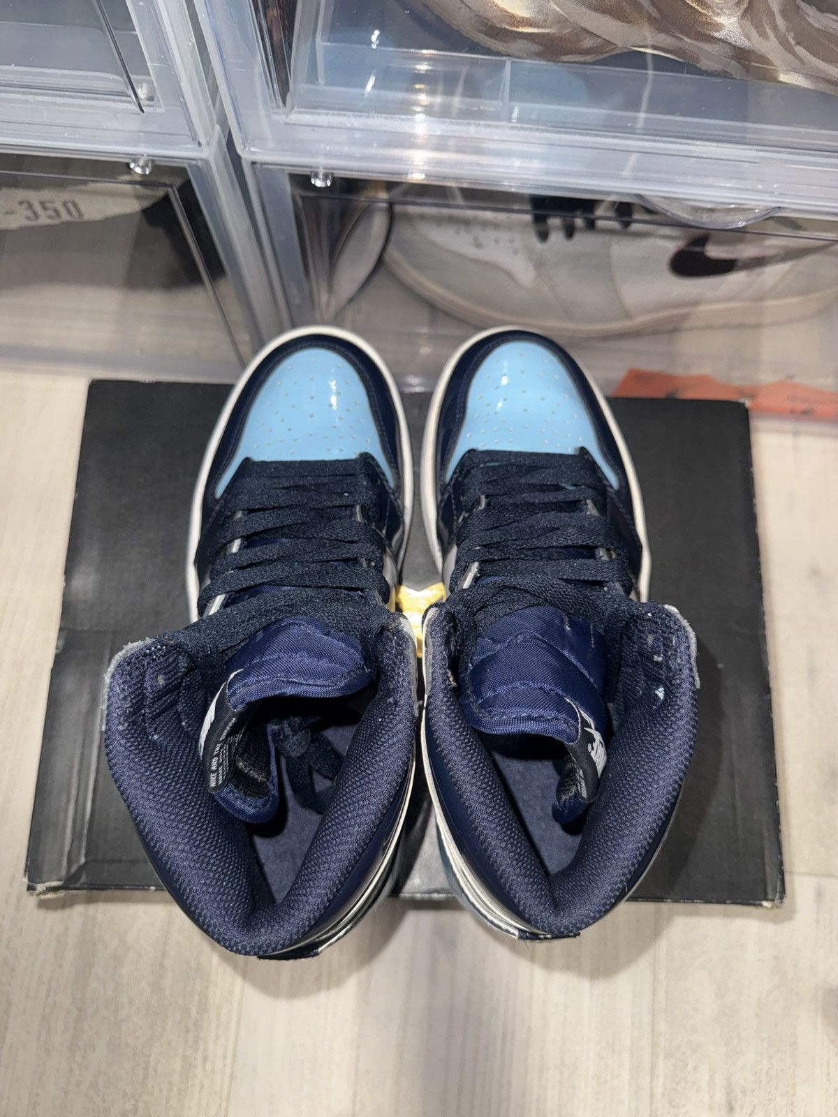 Jordan Brand Air Jordan 1 Retro High OG Patent UNC Size US 7 / IT 37 - 6 Thumbnail