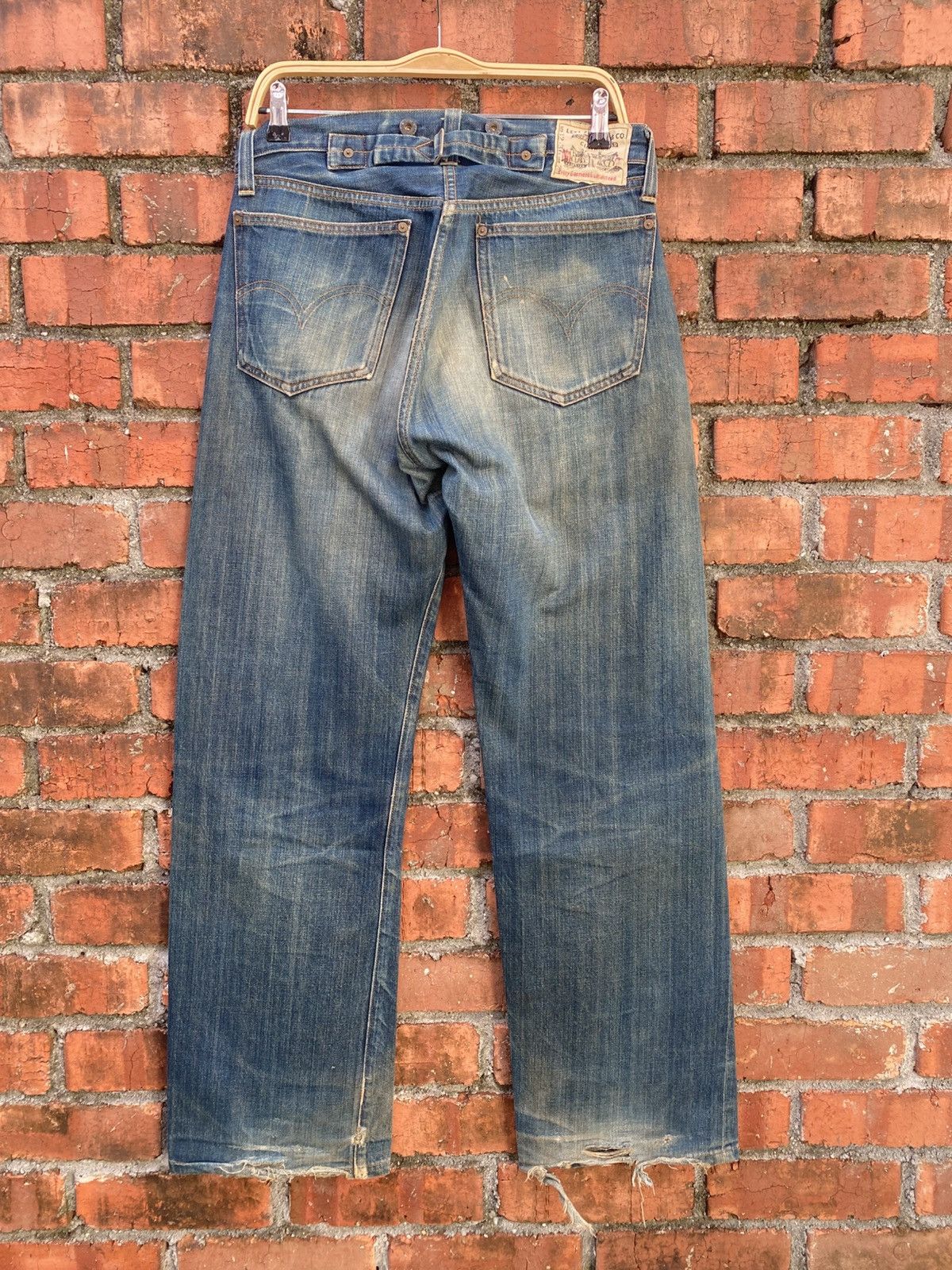 Levi's Vintage Clothing W32x32 Vintage levi's 201 redline buckle back distressed Size US 32 / EU 48 - 2 Thumbnail