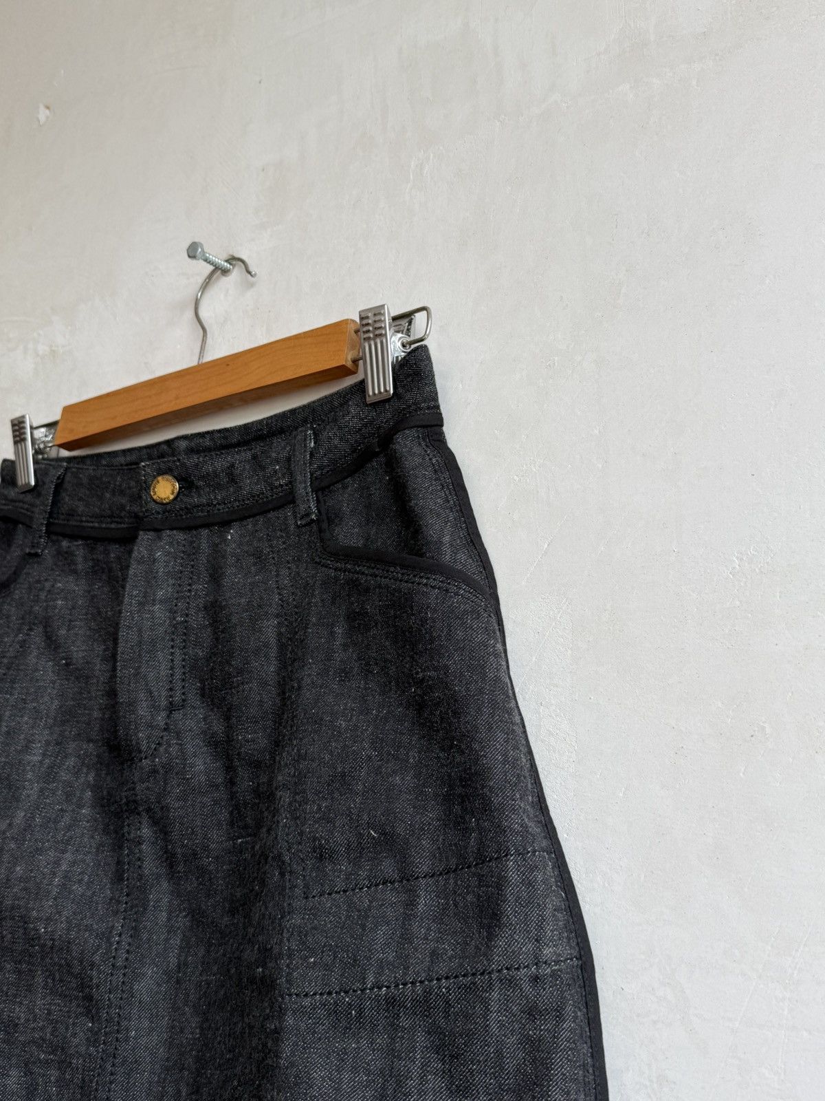 Louis Vuitton Luis Vuitton Grey Denim Skirt size 40 Size 27" / US 4 / IT 40 - 6 Thumbnail