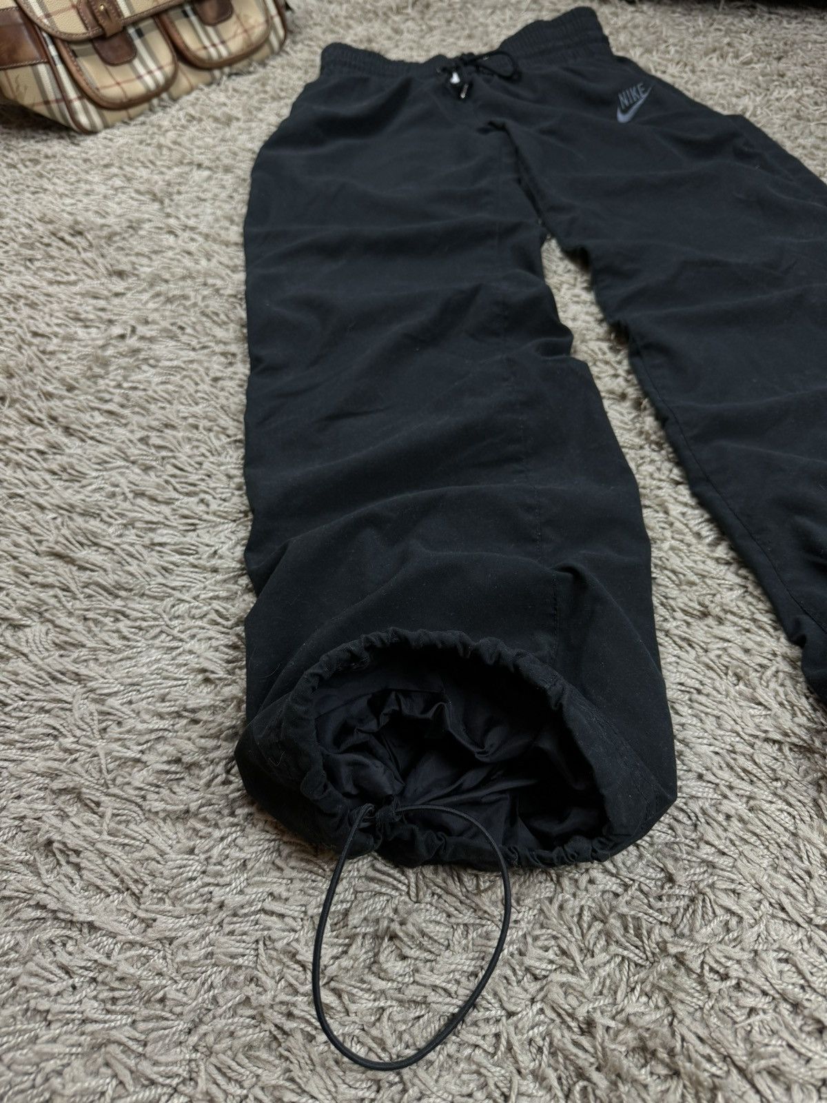 Nike Casual black pants Nike swoosh y2k original sportswear item Size 26" / US 2 / IT 38 - 3 Thumbnail