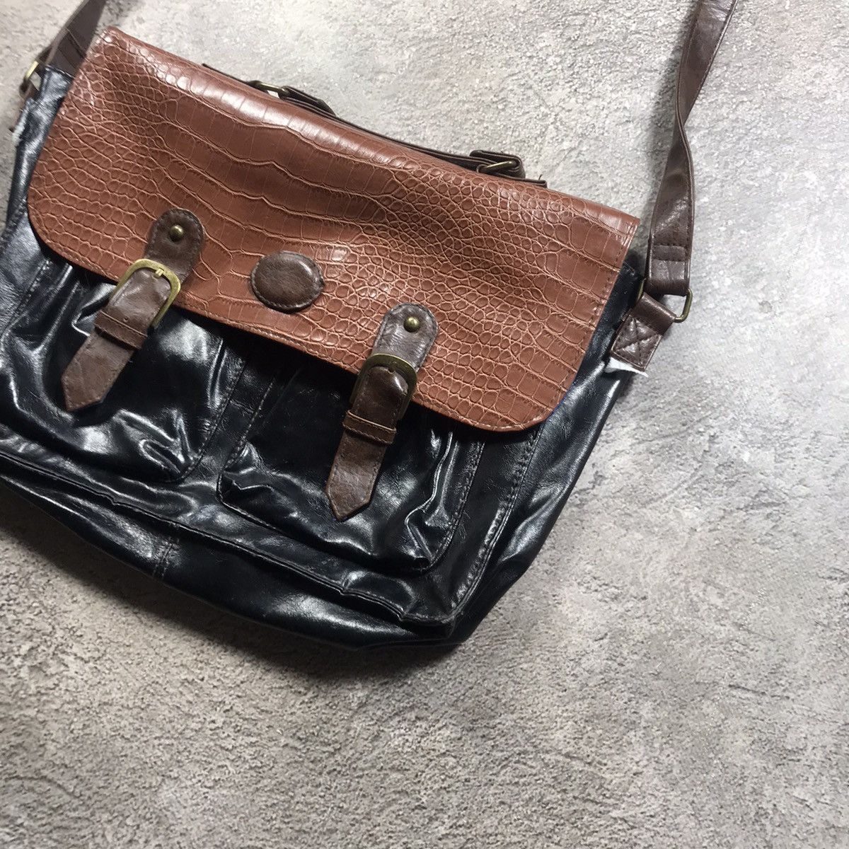 Vintage Vintage 90s Leather Shoulder Bag Y2K Japanese Avant Garde OS Size ONE SIZE - 3 Thumbnail