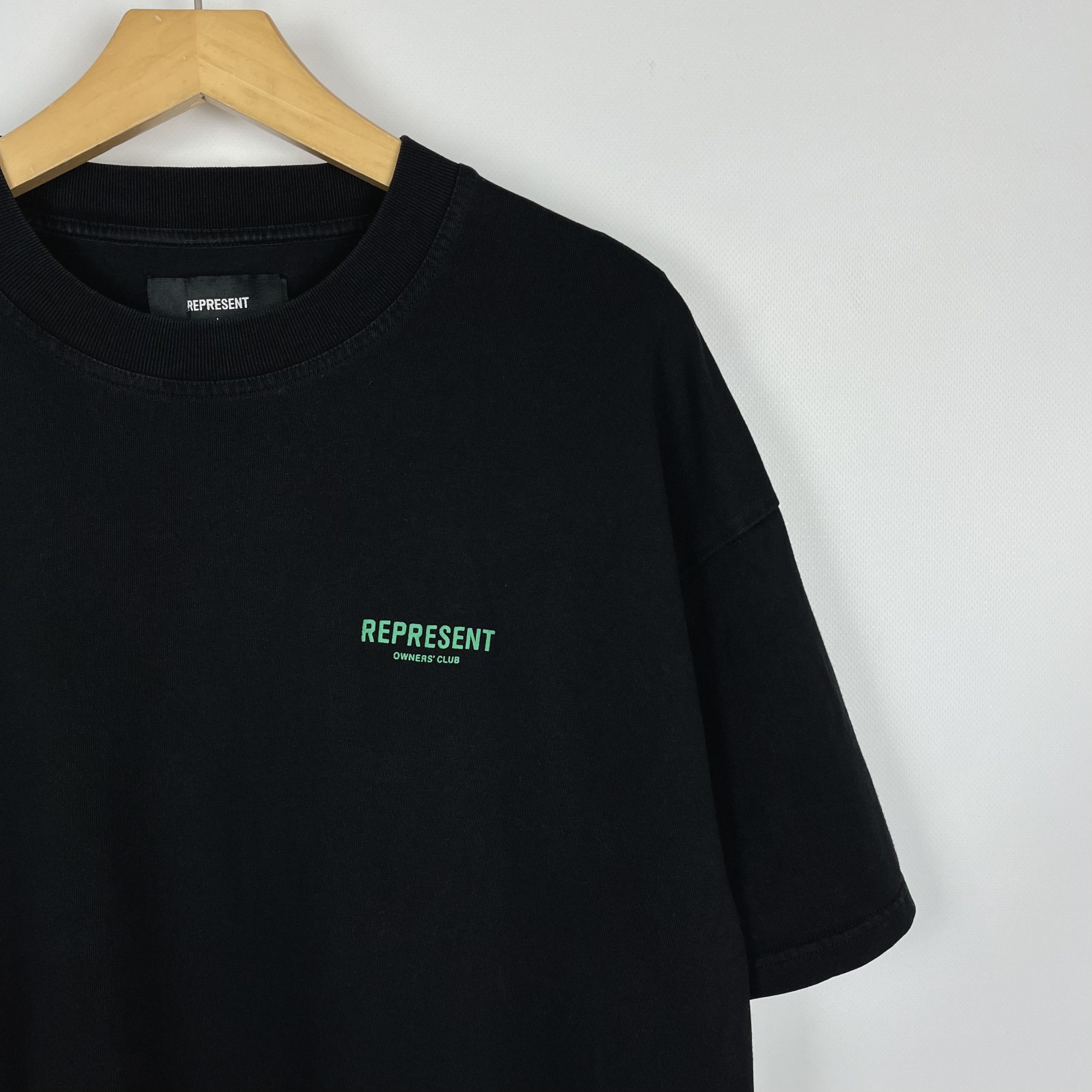 Represent Clo. Represent Clo. Owners Club Big Logo Oversize T Shirt Size US L / EU 52-54 / 3 - 12 Thumbnail