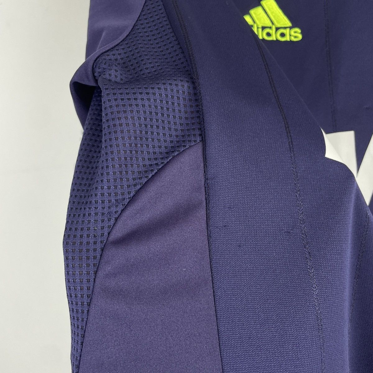 Adidas Real Madrid Away Adidas Men’s Jersey Shirt 2012-2013 Size US S / EU 44-46 / 1 - 9 Thumbnail