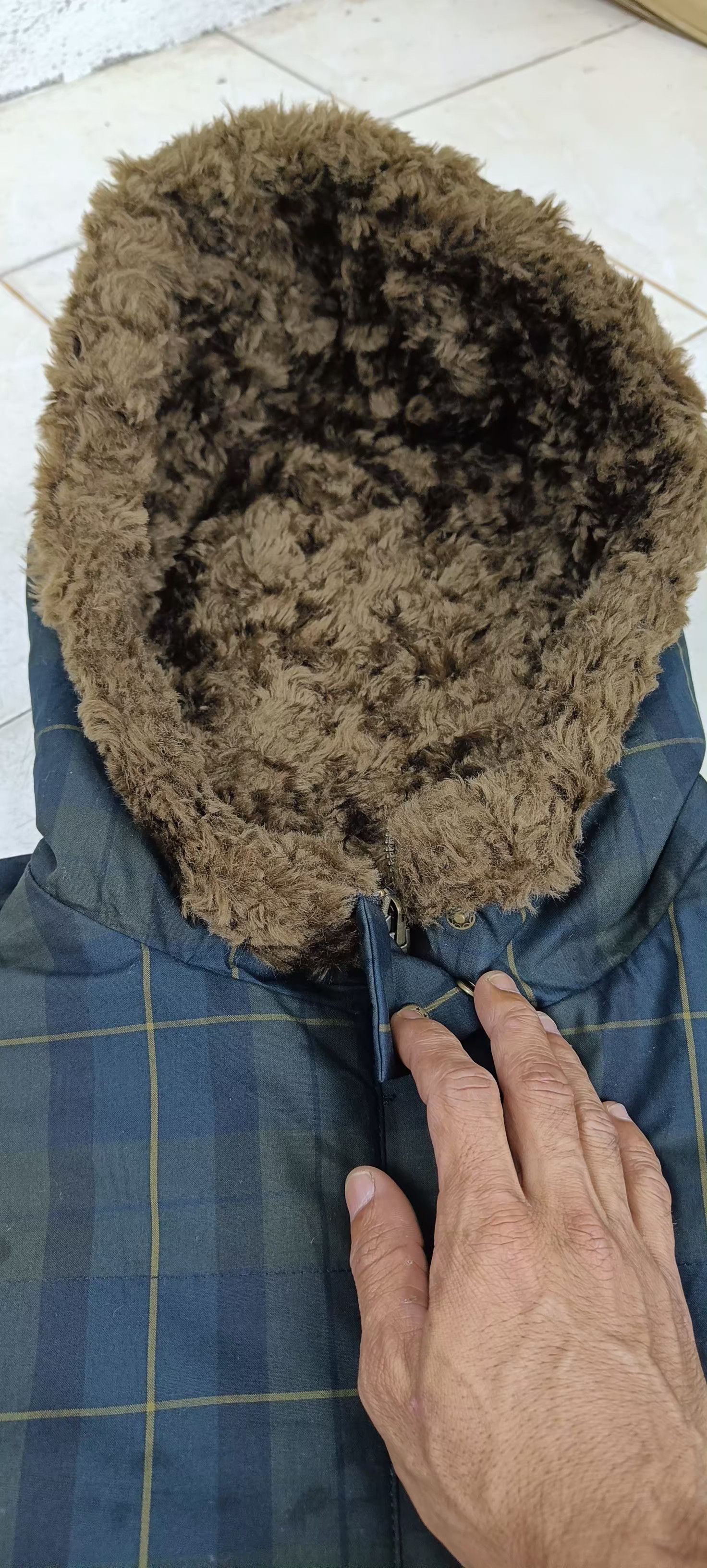 Japanese Brand REVERSIBLE FUR/CHECKER SLEEVELESS JACKET Size US S / EU 44-46 / 1 - 3 Thumbnail