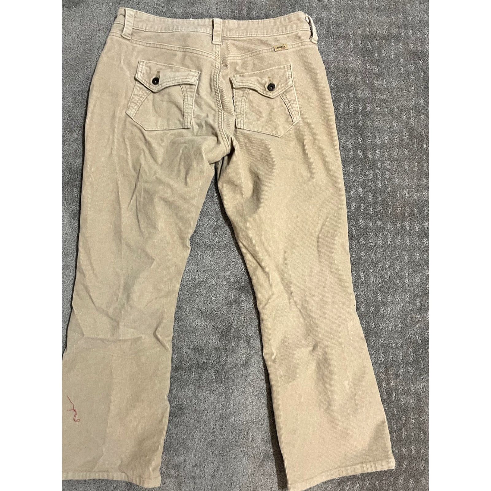 Levi's VINTAGE Levi's Jeans Bootcut Women 8 Beige Corduroy Inseam 28 In. Regular Fit 29W 28" L Easy Care Pockets 90s Outdoor? Size 30" / US 8 / IT 44 - 4 Thumbnail