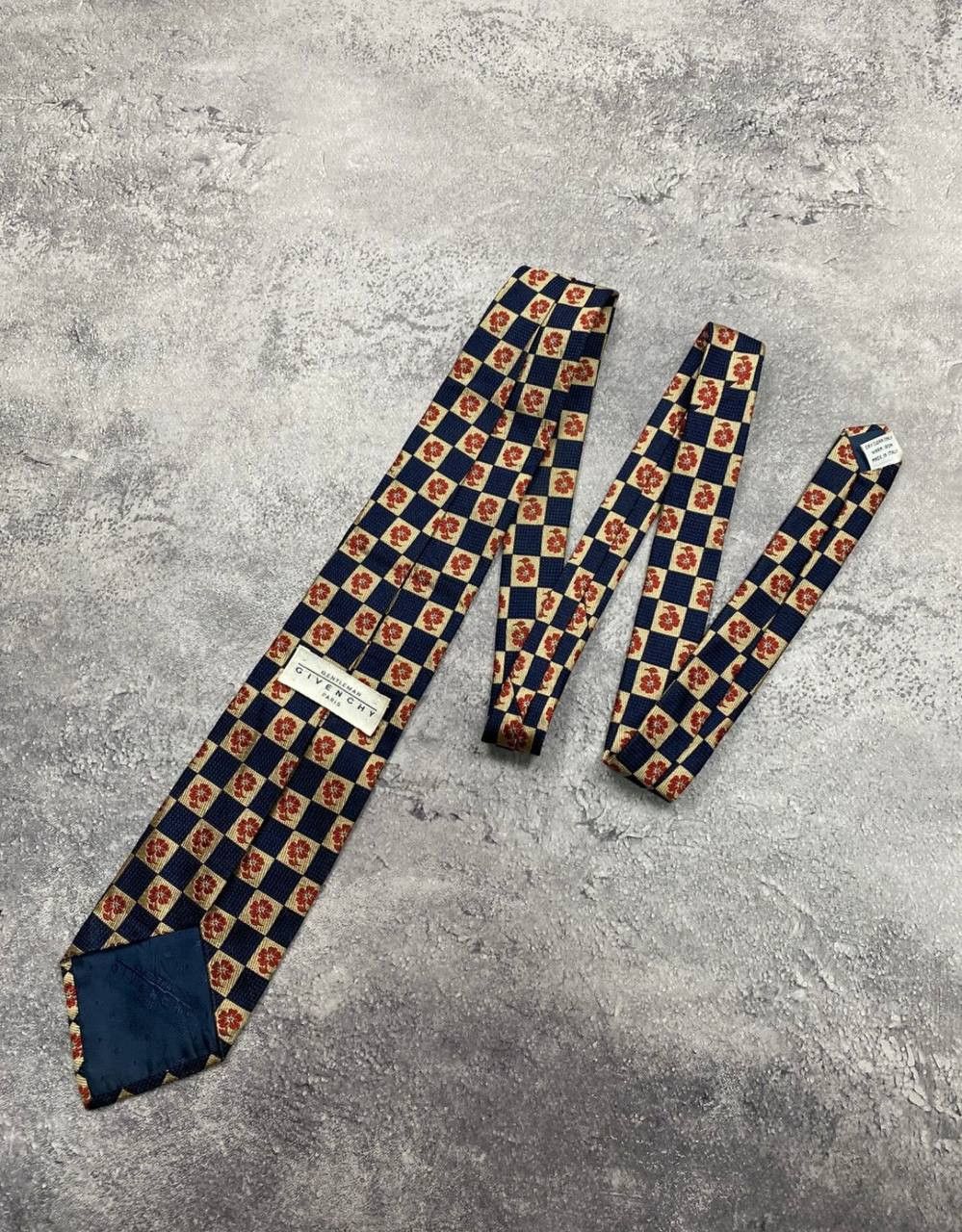 Givenchy Vintage Givenchy Gentleman Paris Ties Rare Old Money Size ONE SIZE - 1 Thumbnail