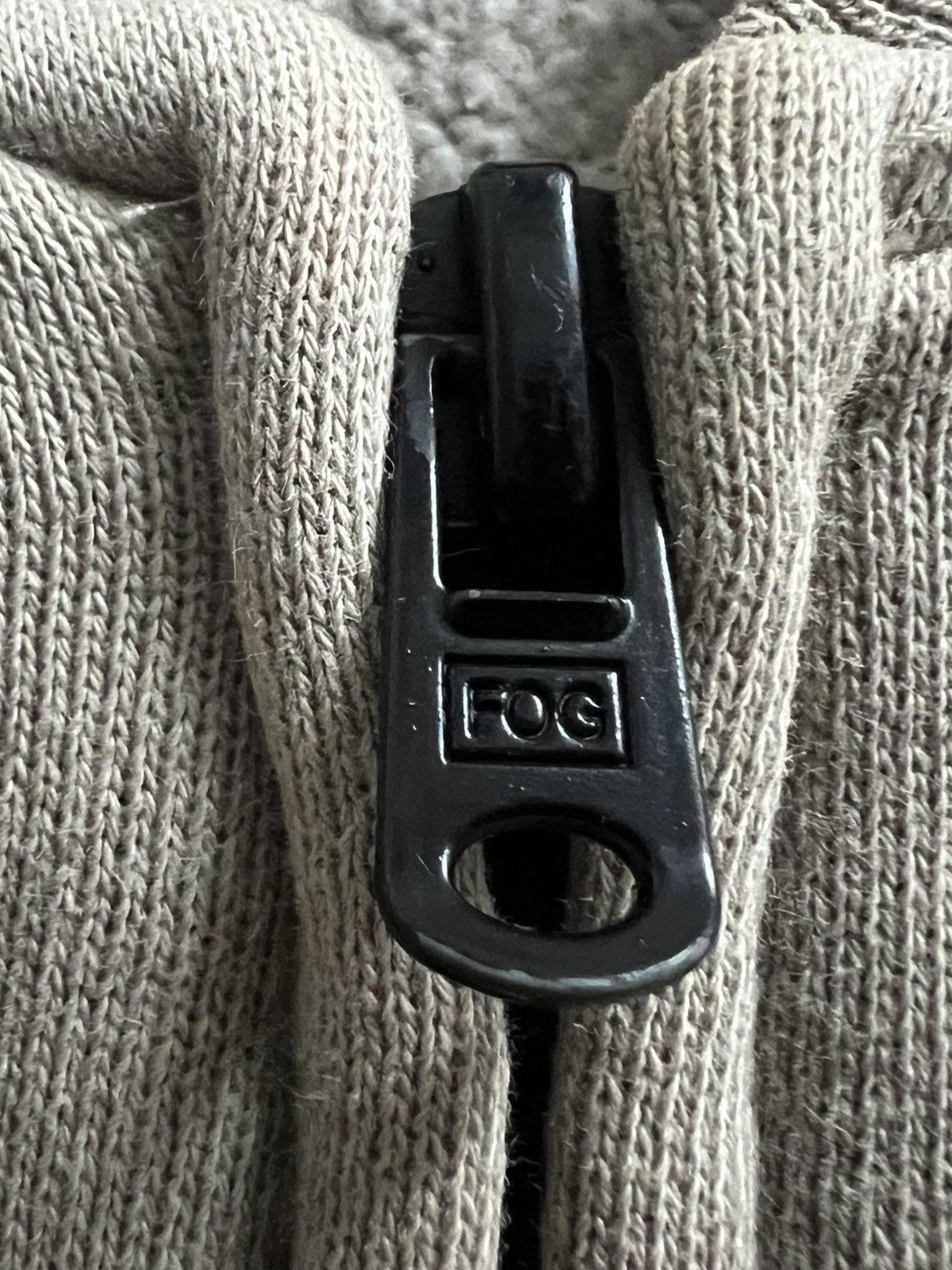 Essentials × Fear of God Fear of God Essentials Full Zip Vest sleeveless beige Size US S / EU 44-46 / 1 - 6 Thumbnail