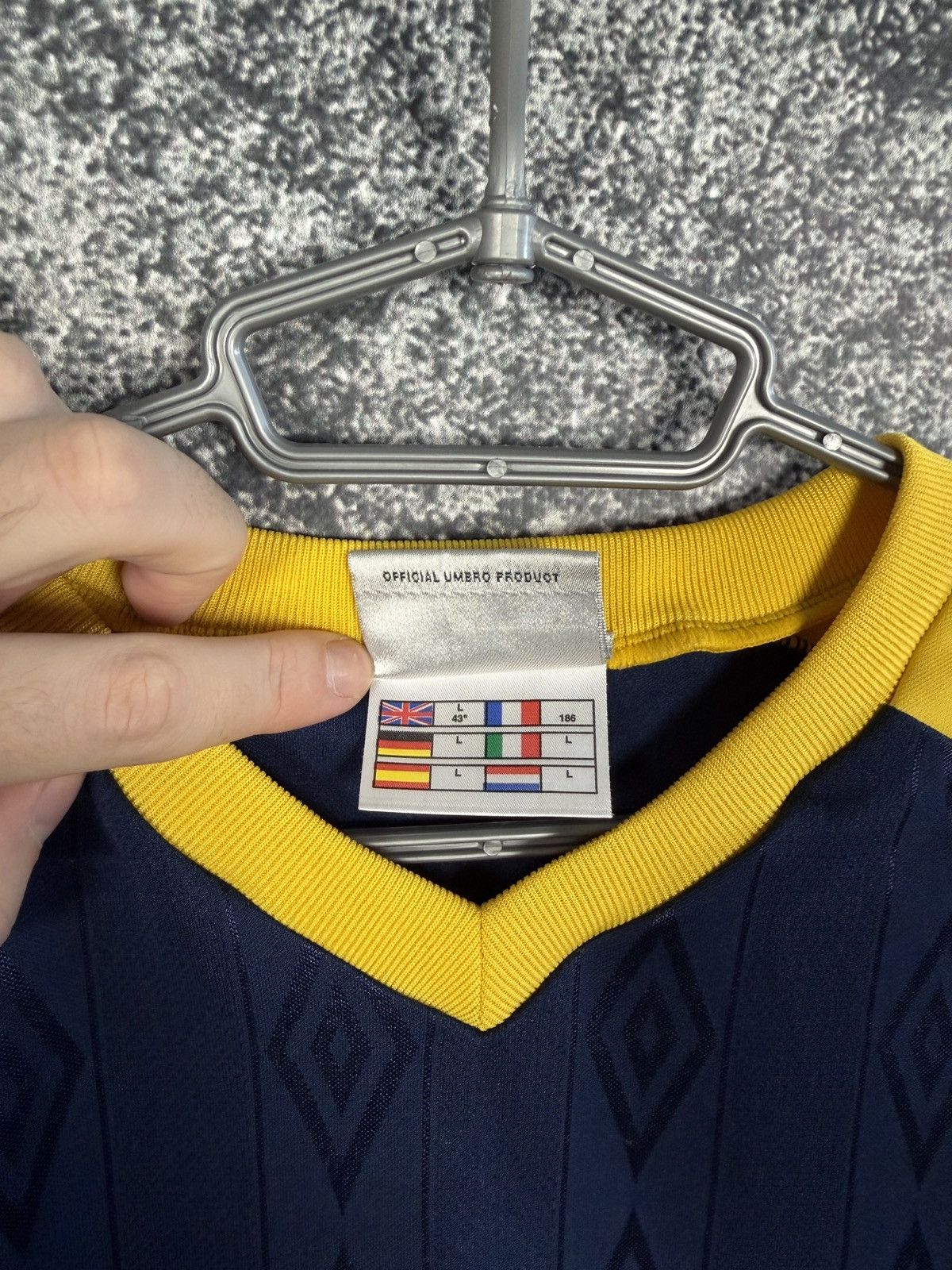 Umbro UMBRO Vintage Crewneck Monogram T-Shirt Short Sleeve Jersey Size US L / EU 52-54 / 3 - 9 Thumbnail