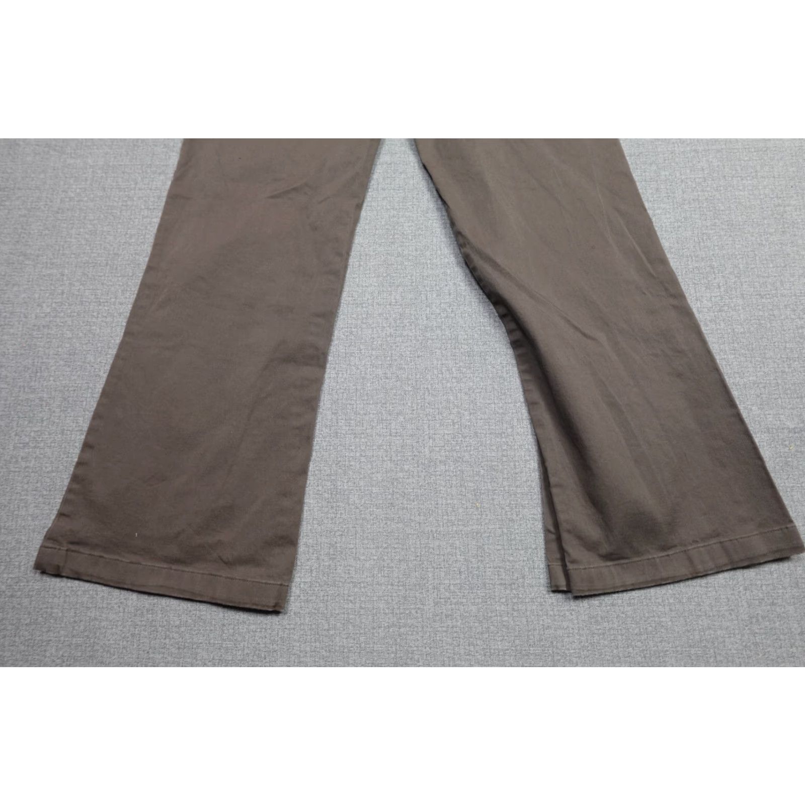 Patagonia Patagonia Pants Womens Size 12 Chino Gray Organic Cotton Stretch Casual Workwear 34x32 Slim Straight Front Button Fly Size 34" / US 12 / IT 48 - 6 Thumbnail