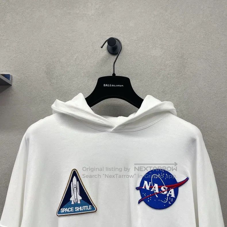 Balenciaga Balenciaga White Hooded Sweatshirt Size US XS / EU 42 / 0 - 4 Thumbnail