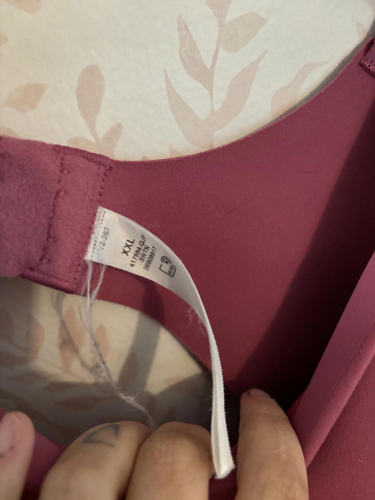 Designer NWOT VS Pink Comfortable XXL Wireless Bra in Rich Pink Size ONE SIZE - 4 Thumbnail