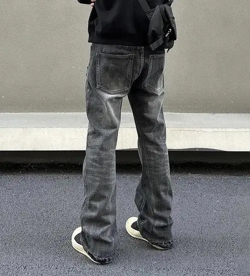 Jean Black Ripped Straight Leg jeans Size US 32 / EU 48 - 4 Thumbnail