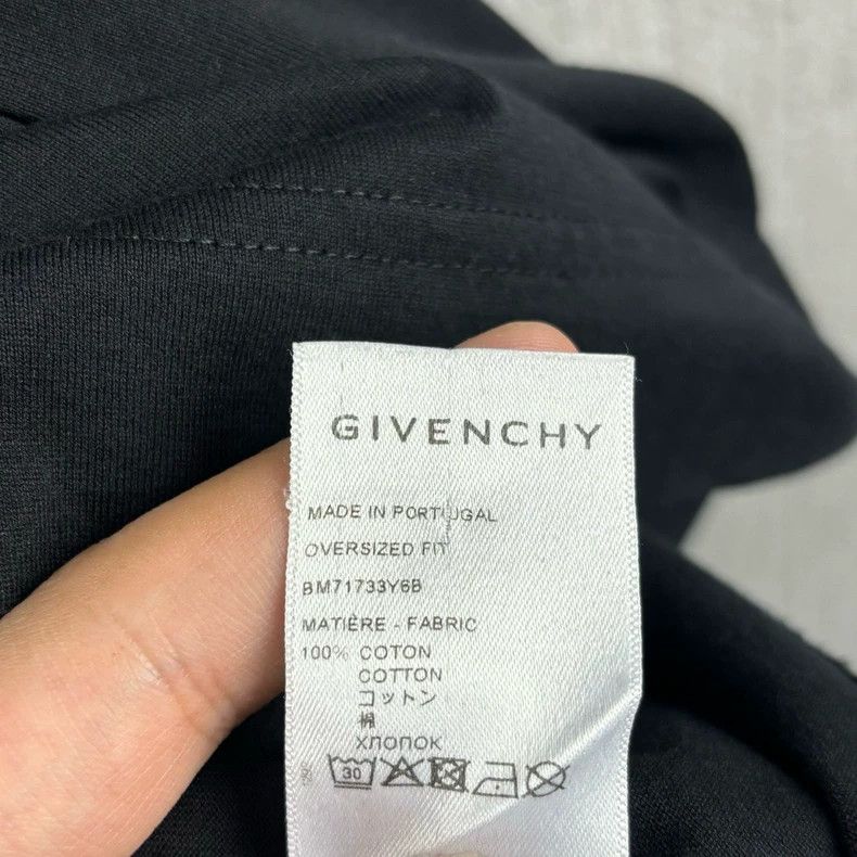 Givenchy Givenchy Logo print round neck short sleeve Size US XL / EU 56 / 4 - 5 Thumbnail