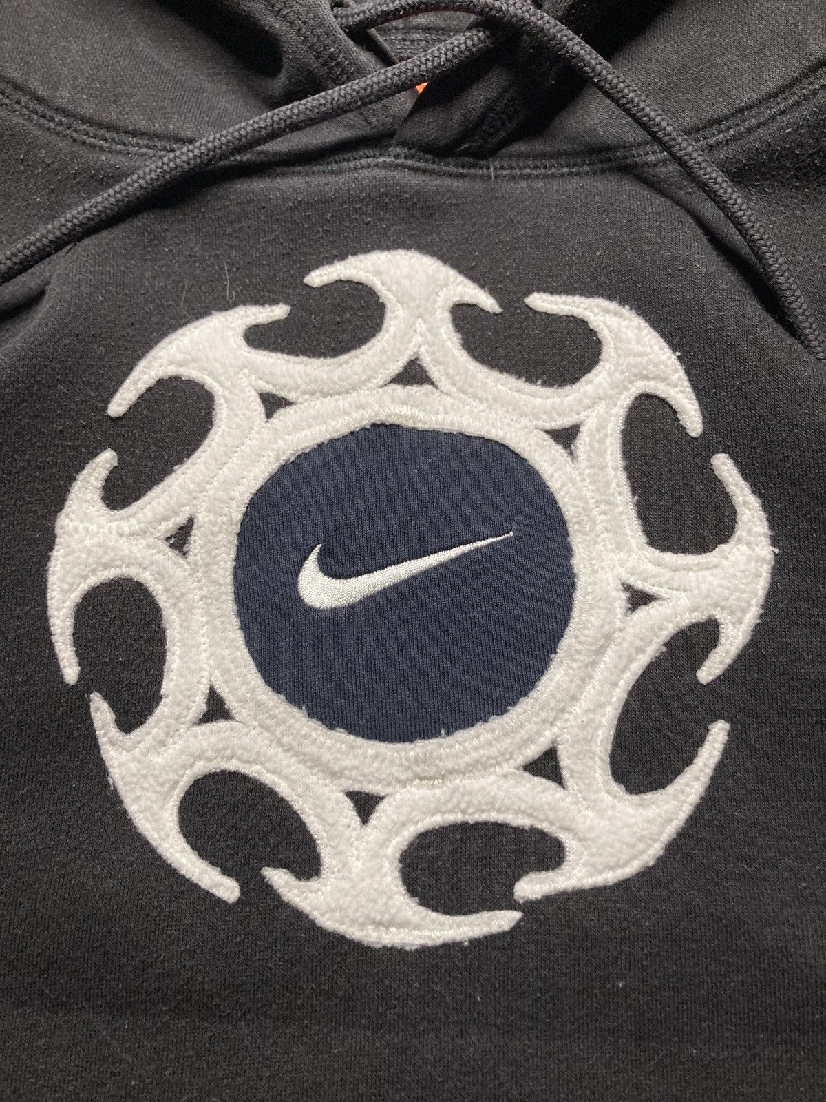Nike × Vintage ⛩️nike hoodie custom fleece vintage y2k center big logo Size US M / EU 48-50 / 2 - 5 Thumbnail