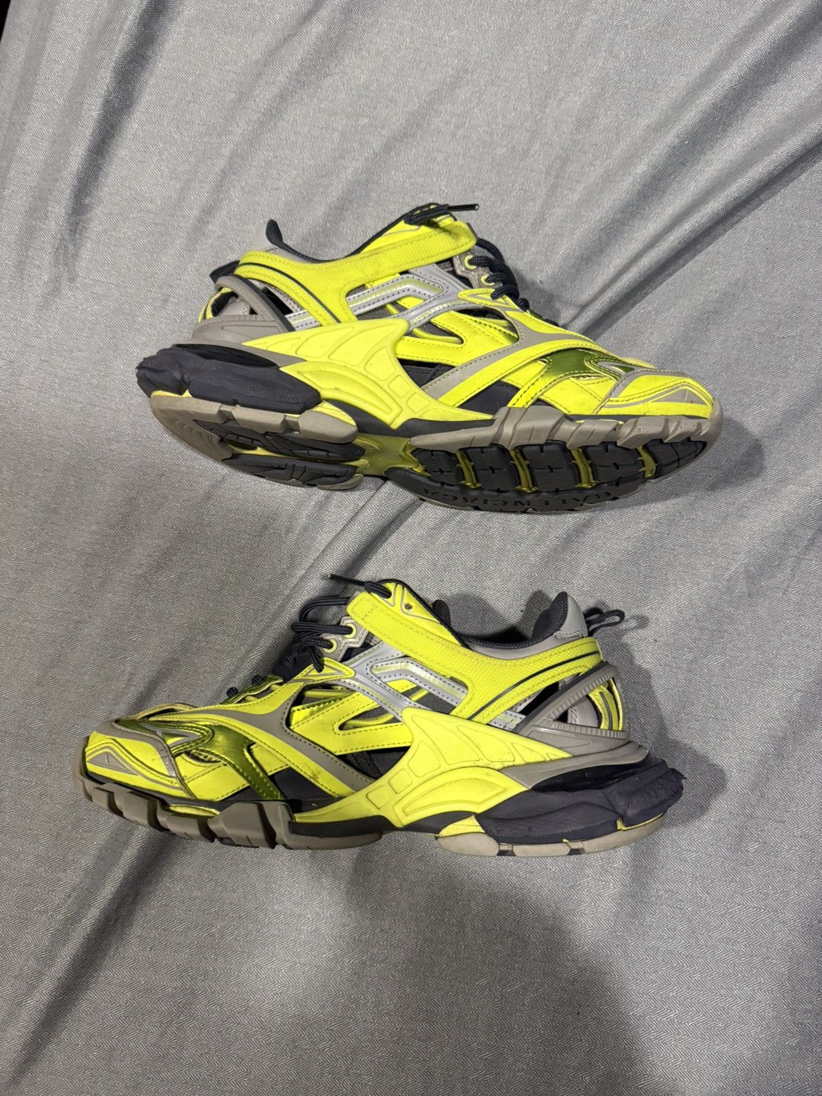 Balenciaga Balenciaga Grey Neon Yellow Size US 8 / EU 41 - 2 Thumbnail