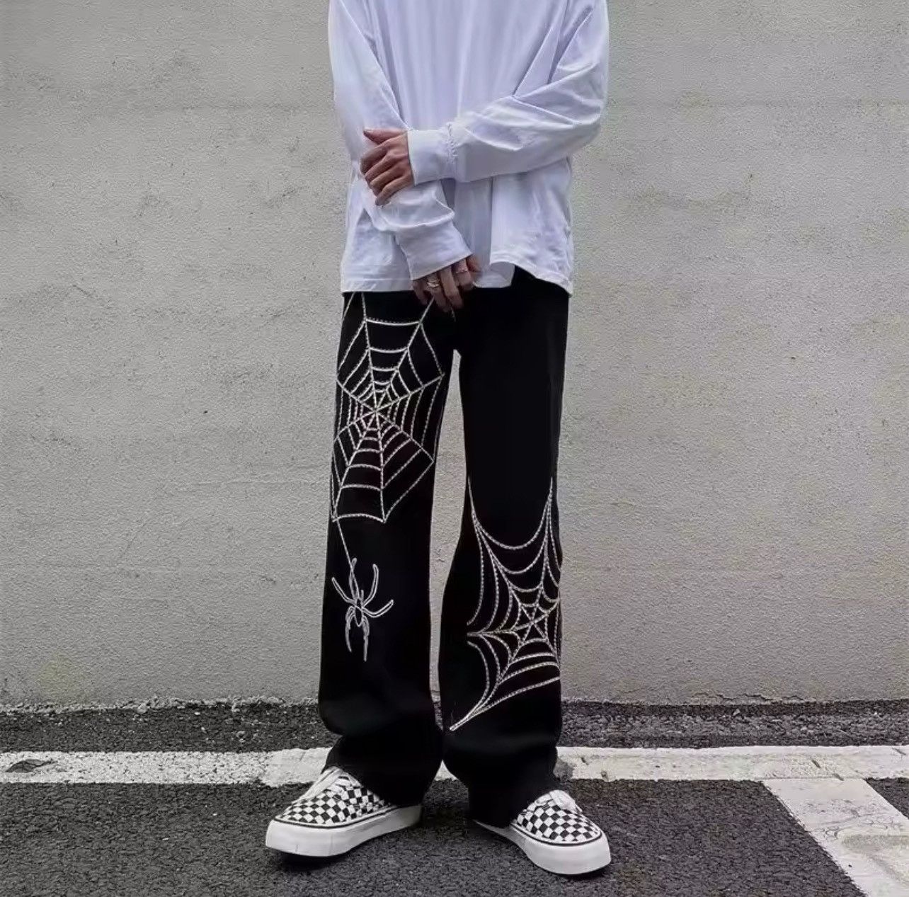 Designer × Japanese Brand Black Baggy Sweatpants With White Spider Embroidery Size US 30 / EU 46 - 2 Thumbnail