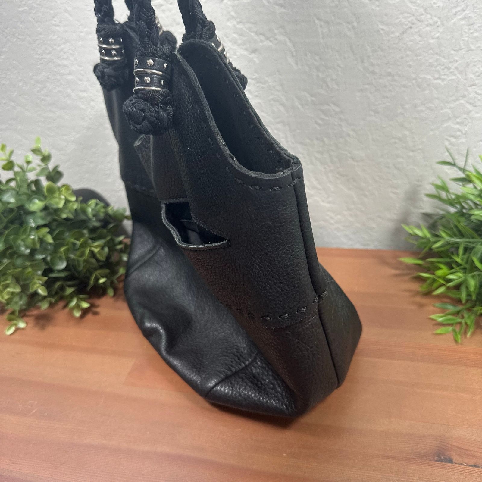 The Sak The Sak Indio Boho Black Leather Hobo Bag Size ONE SIZE - 4 Thumbnail