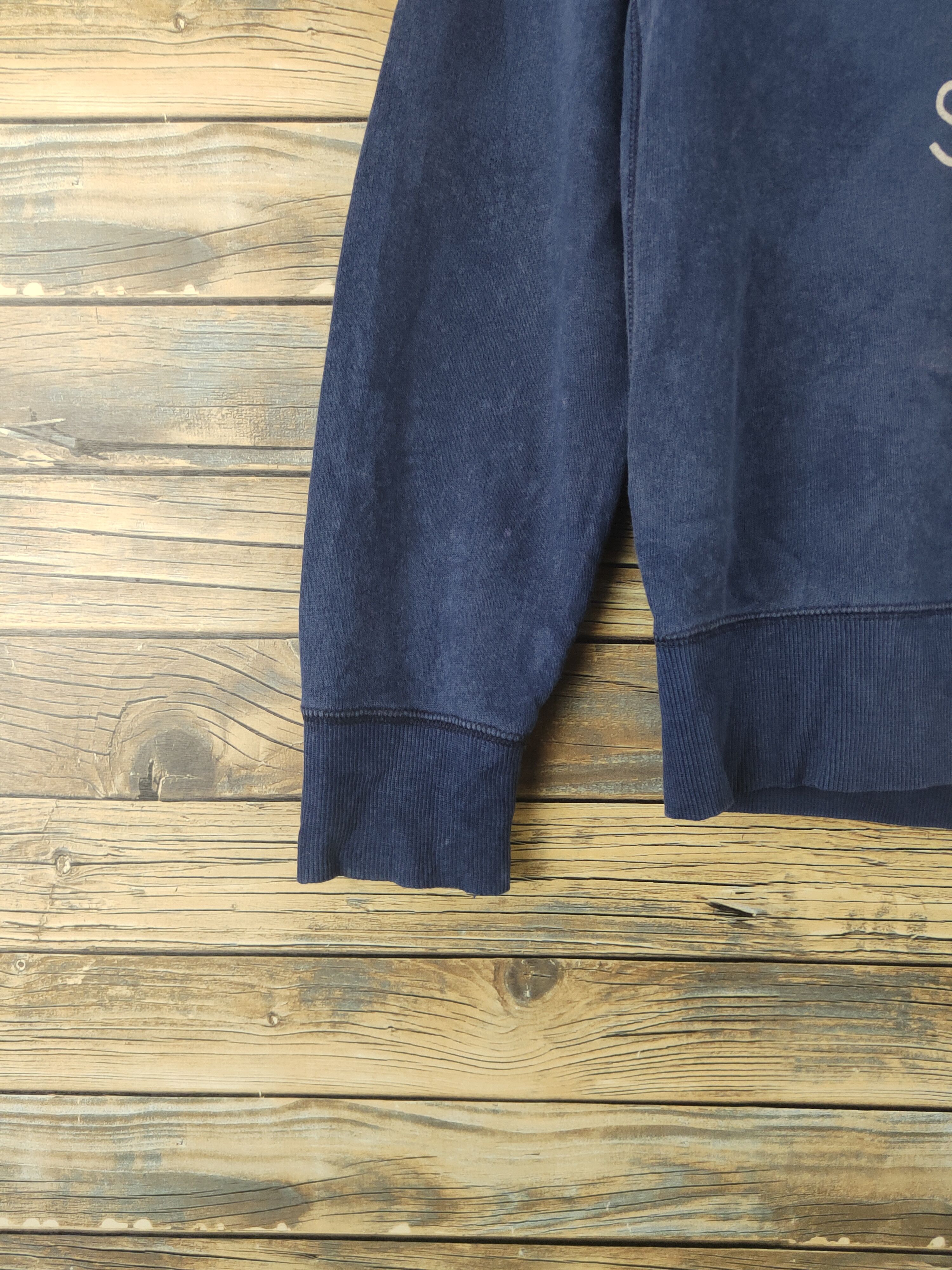 Uniqlo DL Uniqlo wellen surf Navy Sweatshirts #2726 Size US M / EU 48-50 / 2 - 5 Thumbnail