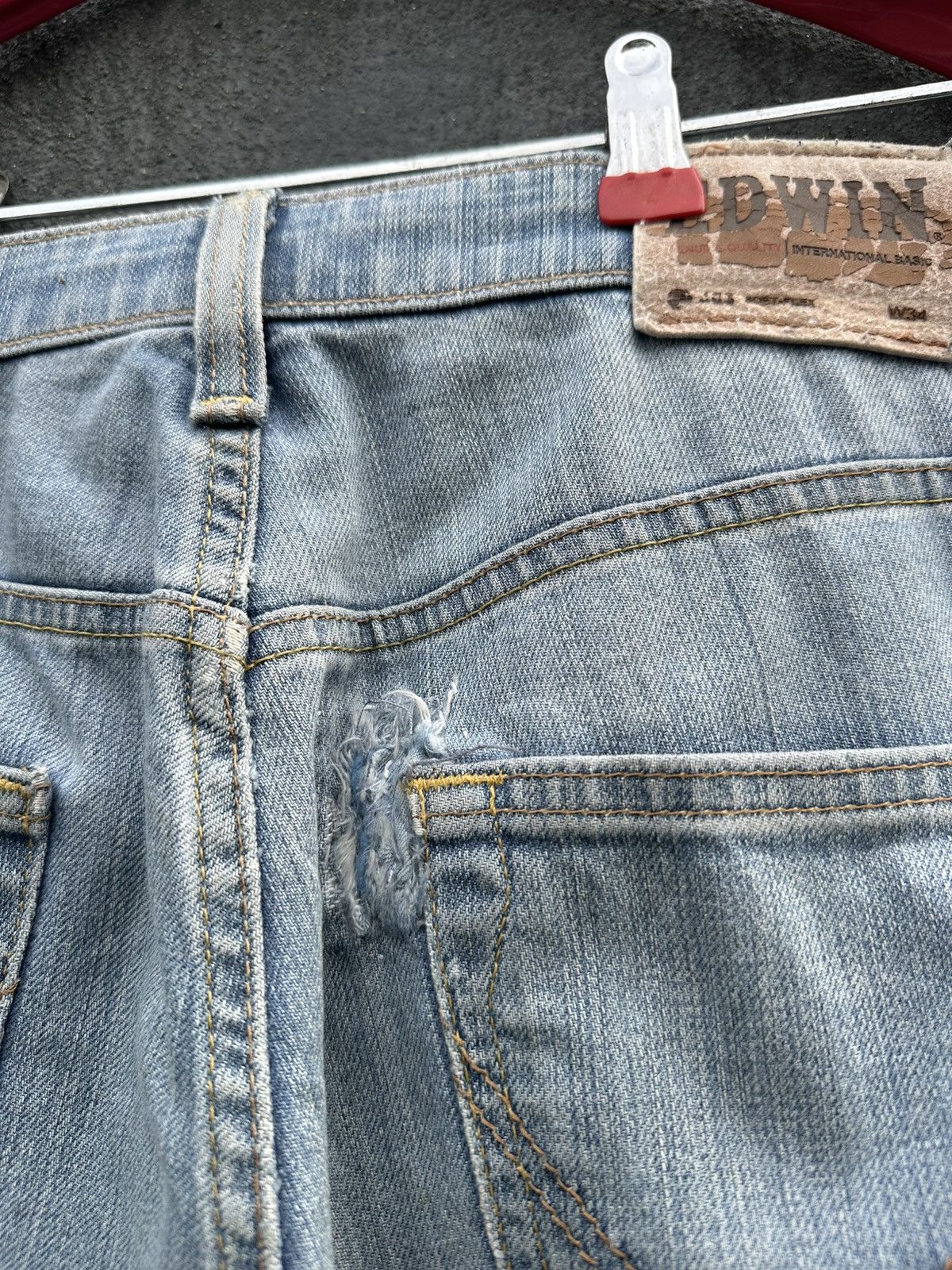 Edwin 👹Vintage Edwin 408 Soft-Flex THRASHED Baggy Jeans Size US 33 - 12 Thumbnail
