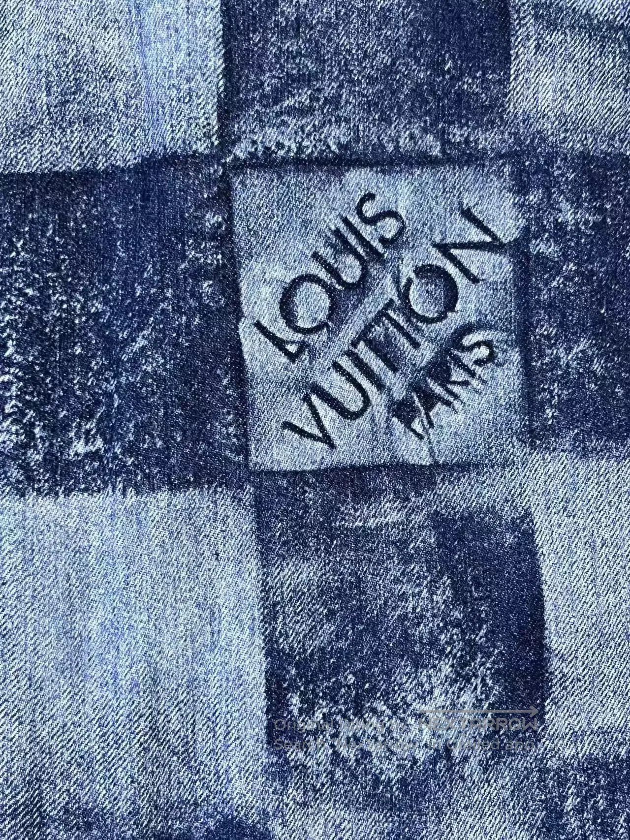 Louis Vuitton blue checkered classic short sleeve shirt. Size US L / EU 52-54 / 3 - 4 Thumbnail