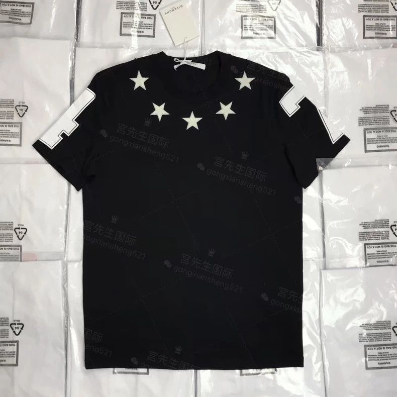 Givenchy Givenchy 17 spring/summer five-star velvet short-sleeve shi Size US M / EU 48-50 / 2 - 1 Thumbnail