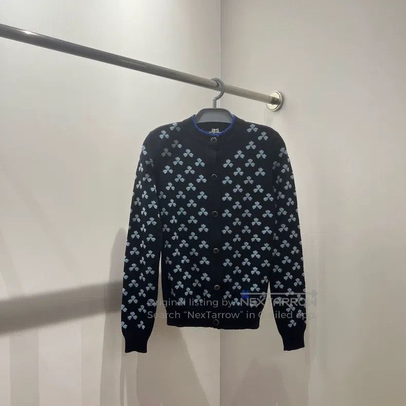 Hermes Hermes All-over Print Trefoil Cashmere Cardigan Size XXS / US 00 / IT 34 - 1 Thumbnail