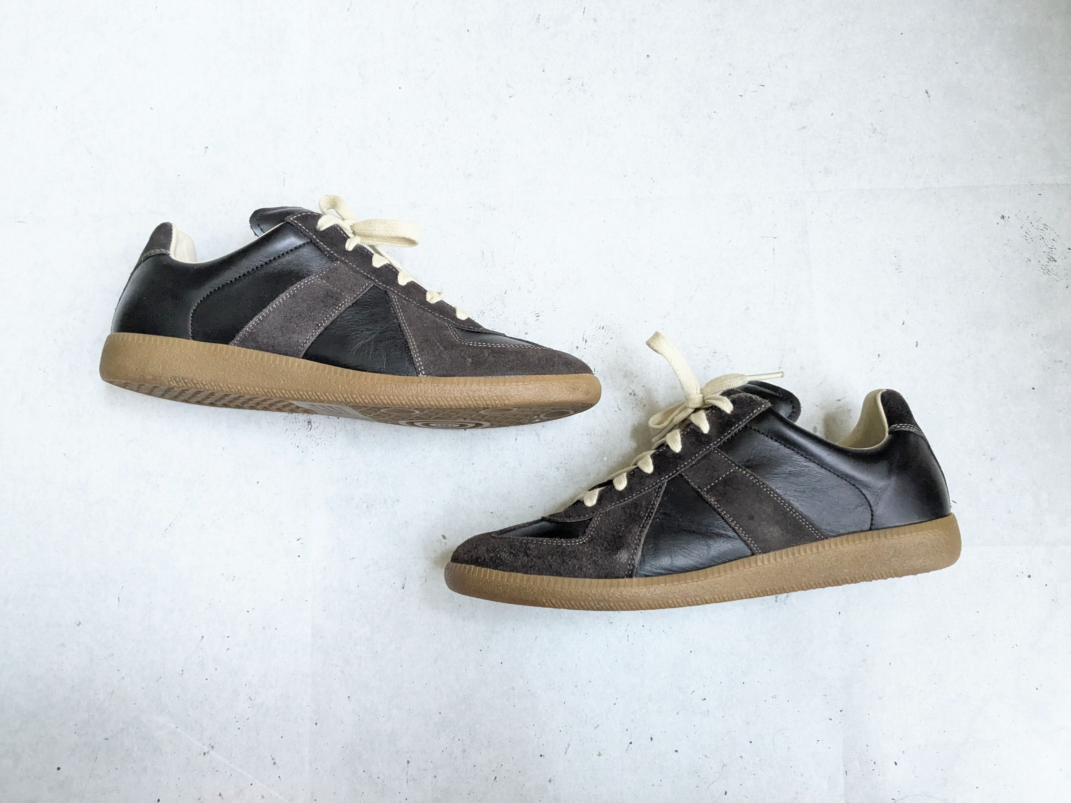 Maison Margiela Maison Margiela Replica GAT Black 9 42 Gum Low Tops Size US 9 / EU 42 - 1 Thumbnail