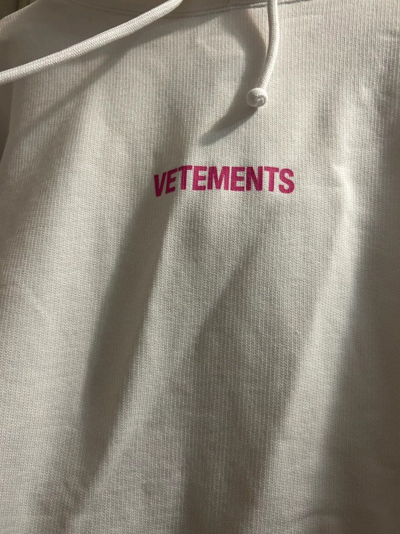 Vetements Vetements Sweater White Size US M / EU 48-50 / 2 - 2 Thumbnail