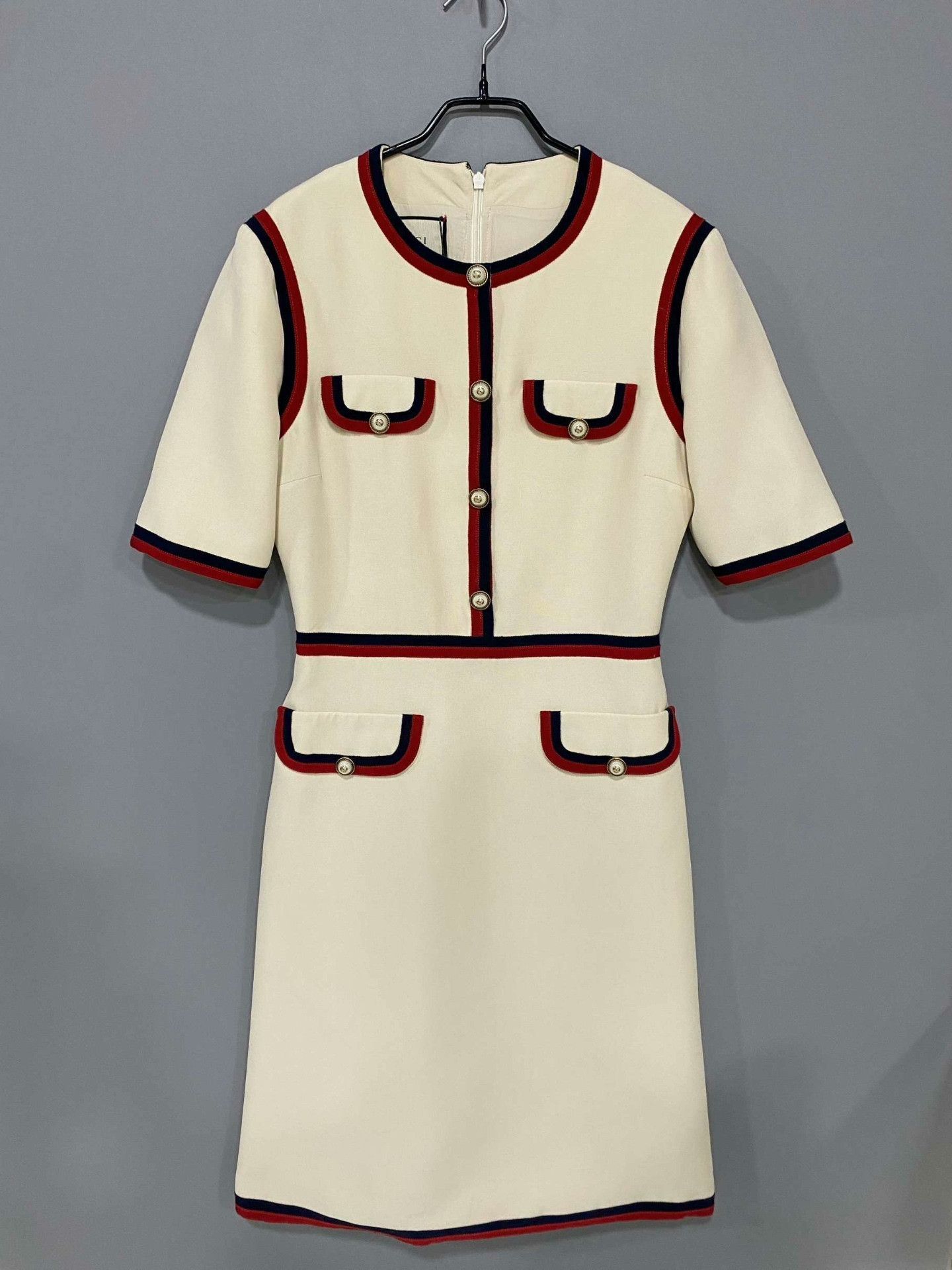 Gucci Gucci Beige Dress it_44 Women Size M / US 6-8 / IT 42-44 - 1 Thumbnail