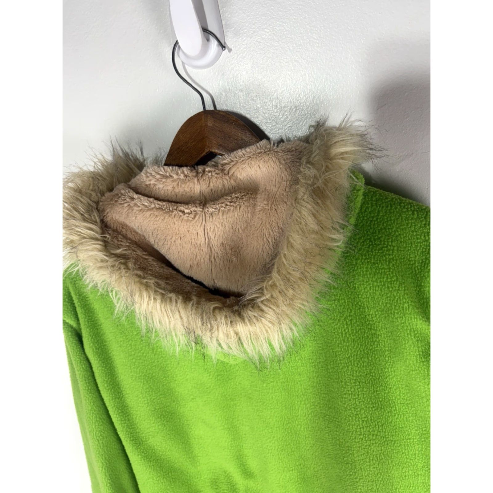 Vintage Unbranded Lime Green Fleece Faux Fur Full Zip Hoodie Womens Size L Size L / US 10 / IT 46 - 5 Thumbnail