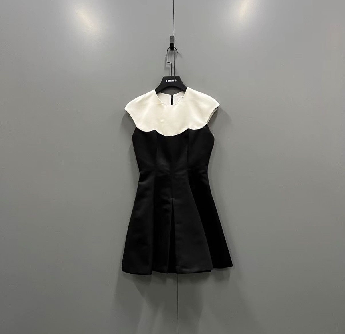 Dior Dior black and white dress J41 Size XS / US 0-2 / IT 36-38 - 1 Thumbnail