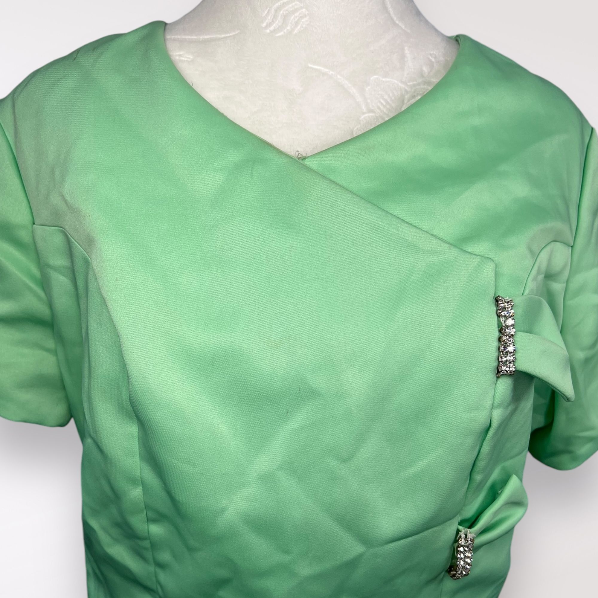 Vintage VTG Mint Green Satin Dress Jeweled Accents ❗️FLAWED❗️ Size S / US 4 / IT 40 - 2 Thumbnail