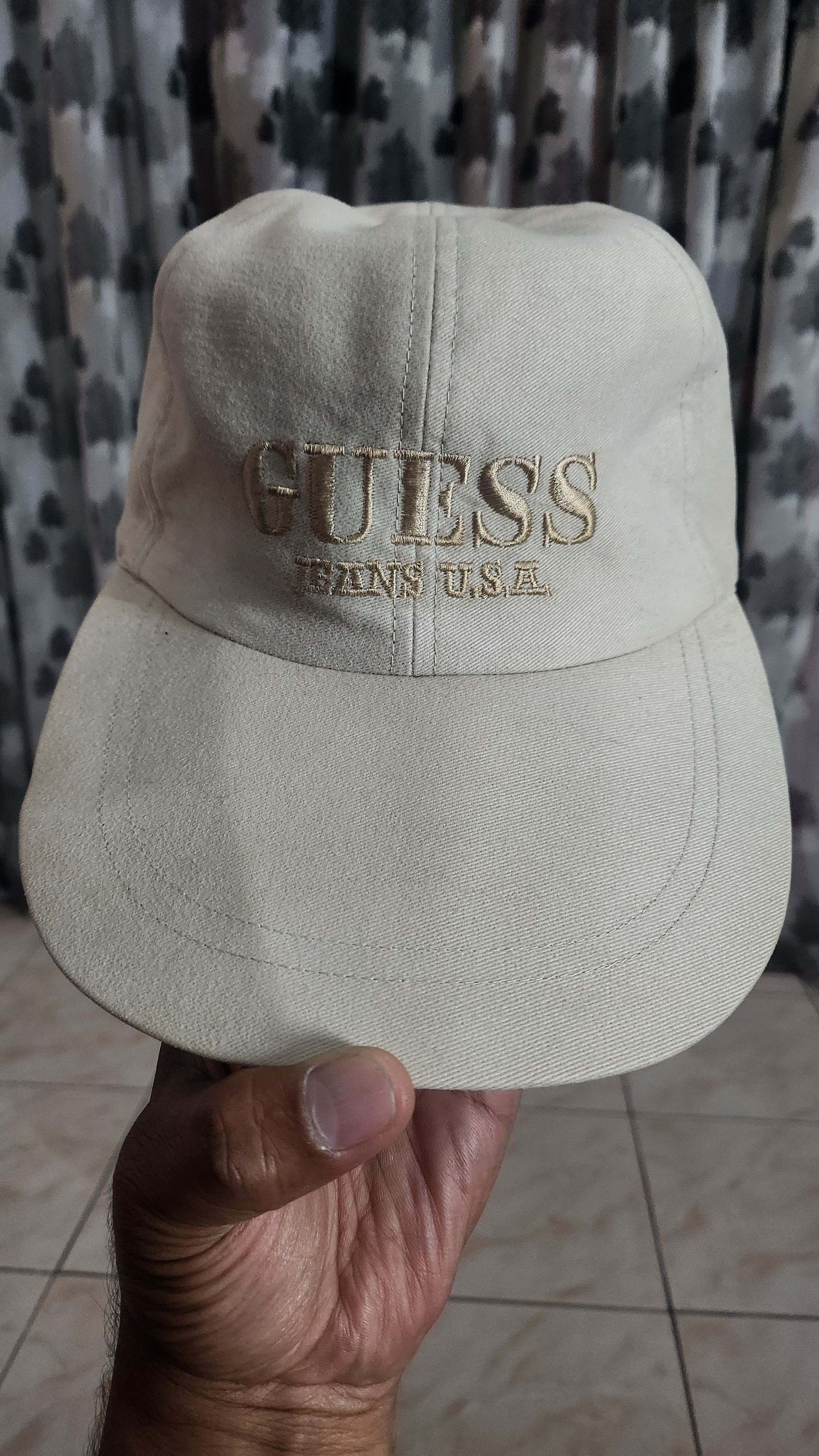 Guess vintage hat