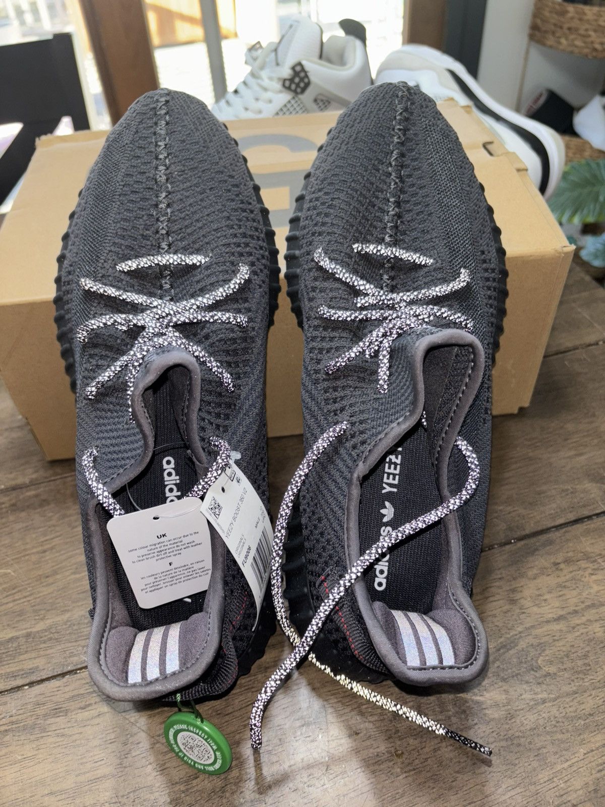 Adidas Adidas Yeezy 350 black non reflective Size US 12.5 / EU 45-46 - 4 Thumbnail
