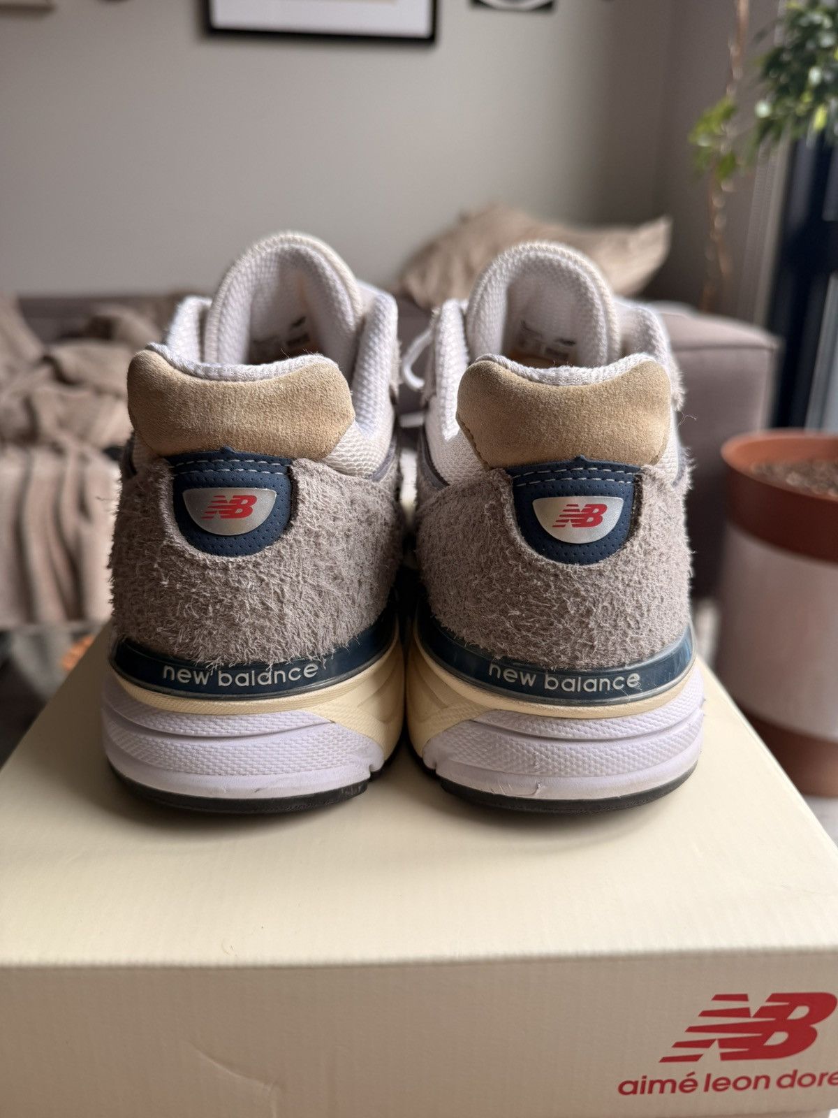 New Balance New Balance 990v4 Size US 11 / EU 44 - 3 Thumbnail