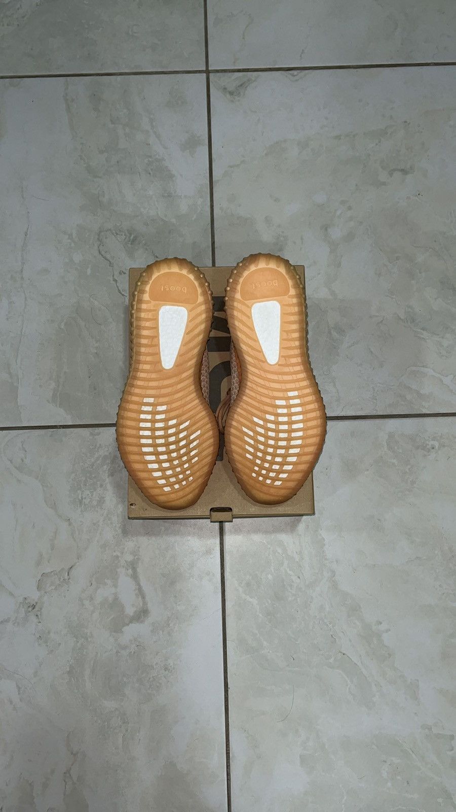 Yeezy Yeezy 350 V2 Clay Size US 11 / EU 44 - 2 Thumbnail