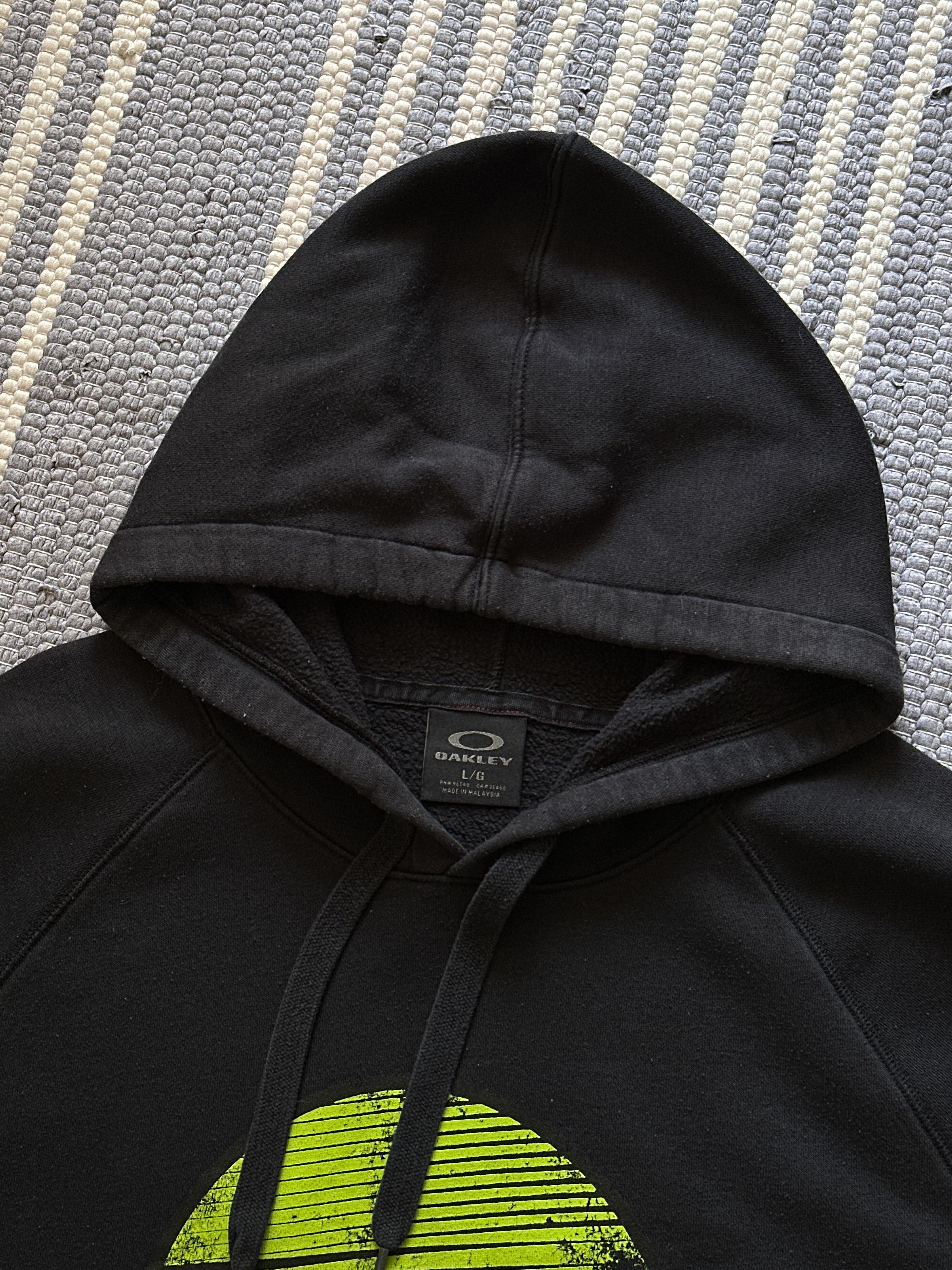 Oakley Vintage Oakley Logo Hoodie Size US L / EU 52-54 / 3 - 5 Thumbnail