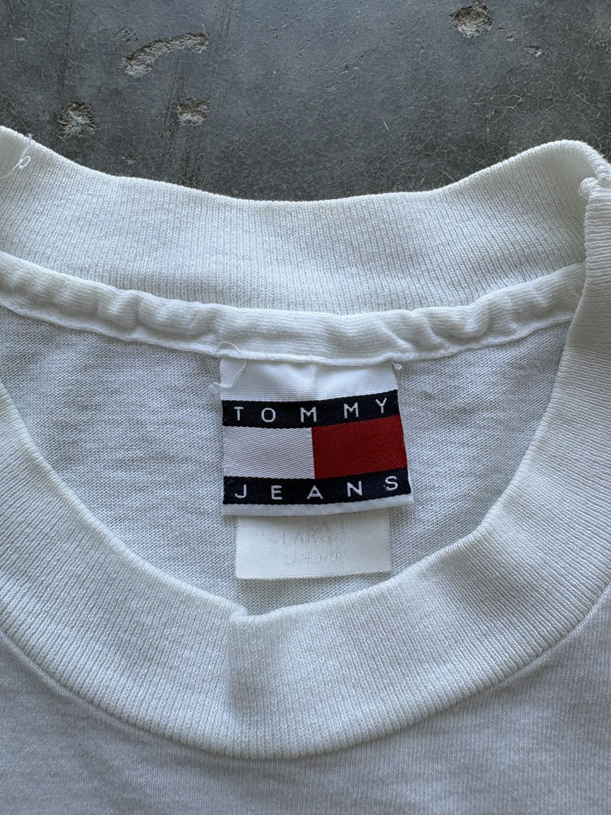 Tommy Jeans Vintage 90s Tommy Jeans Graphic Tee Double Sided Size US L / EU 52-54 / 3 - 4 Thumbnail