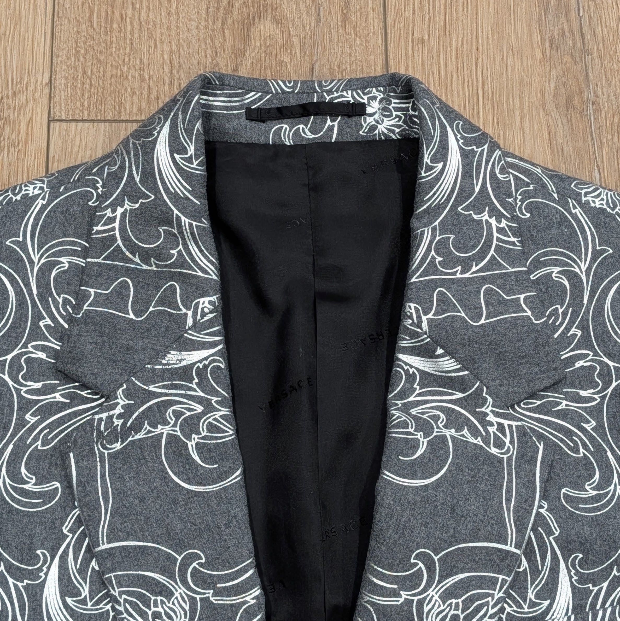 Versace VERSACE Baroque Overlay Wool Sport Coat Silver 54 US 44R Size 44R - 3 Thumbnail